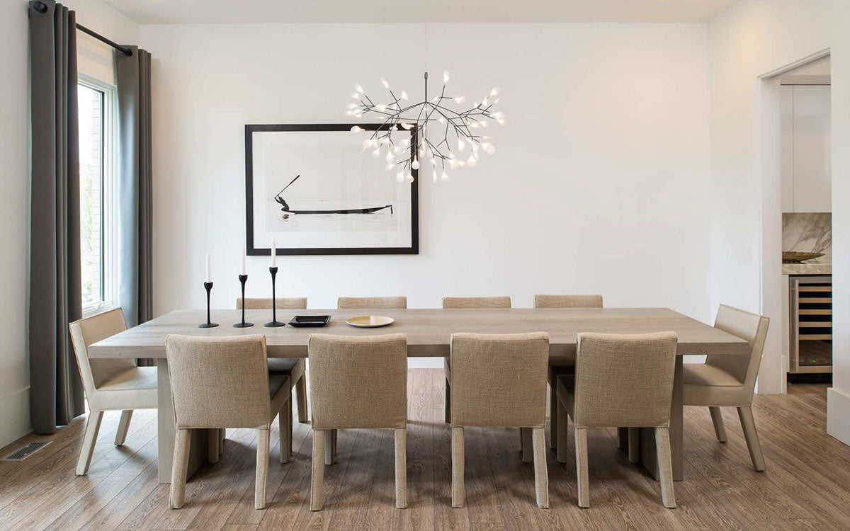 How to choose the right chandelier size and its placement