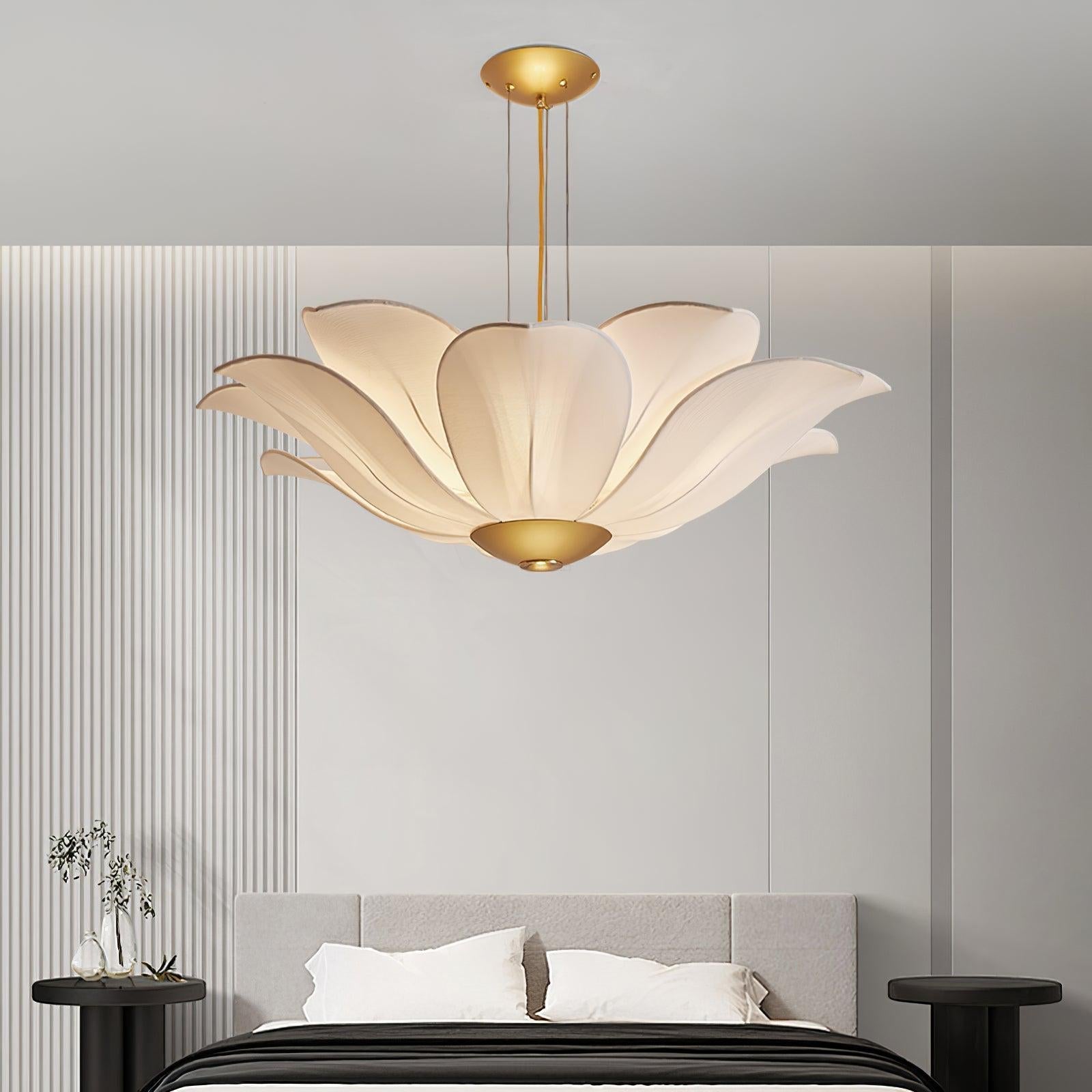 Fiore Chandelier  ∅ 32.3″ - Pleated-1-Luxehomezone