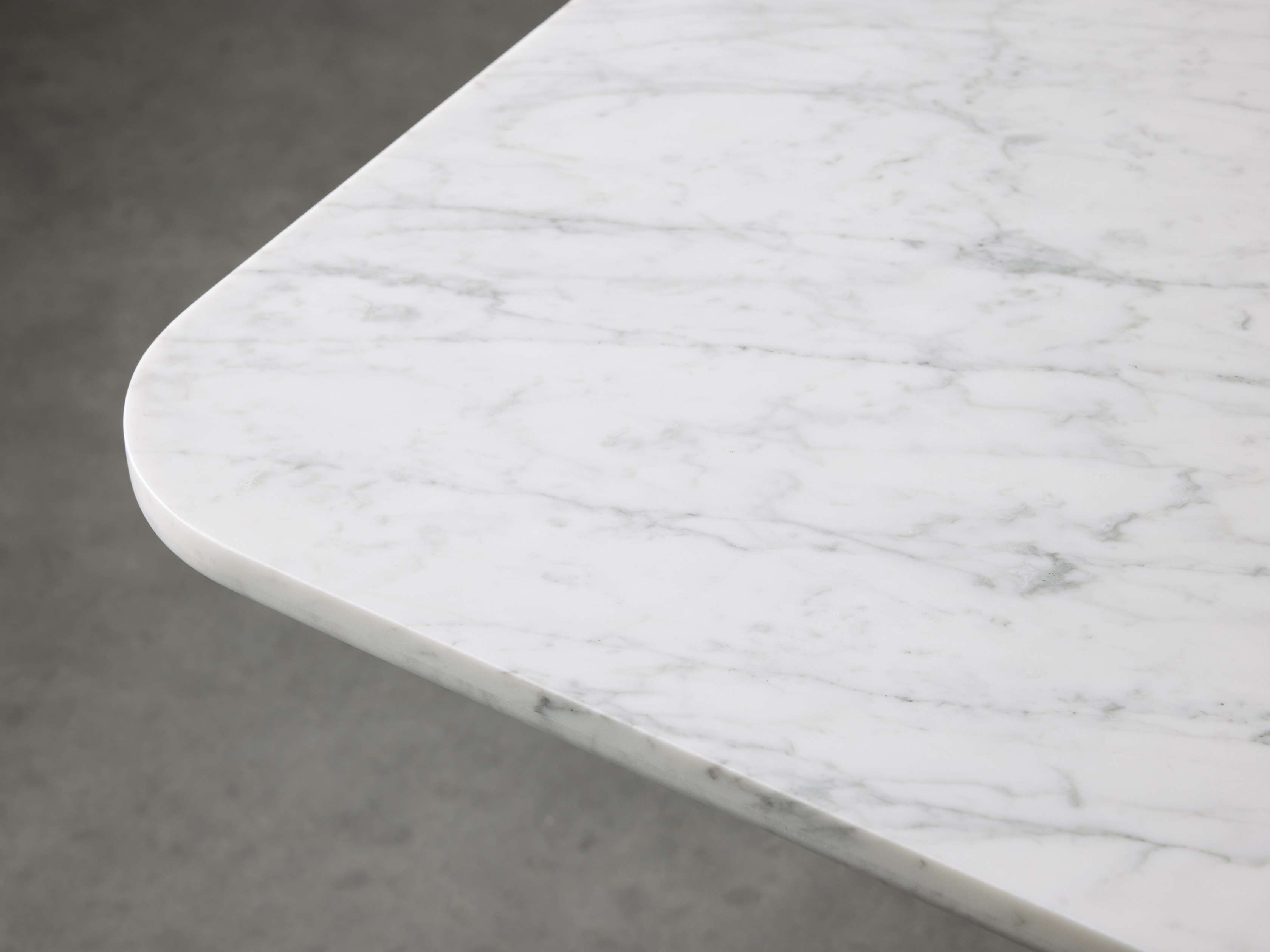 Finn Dining Table
