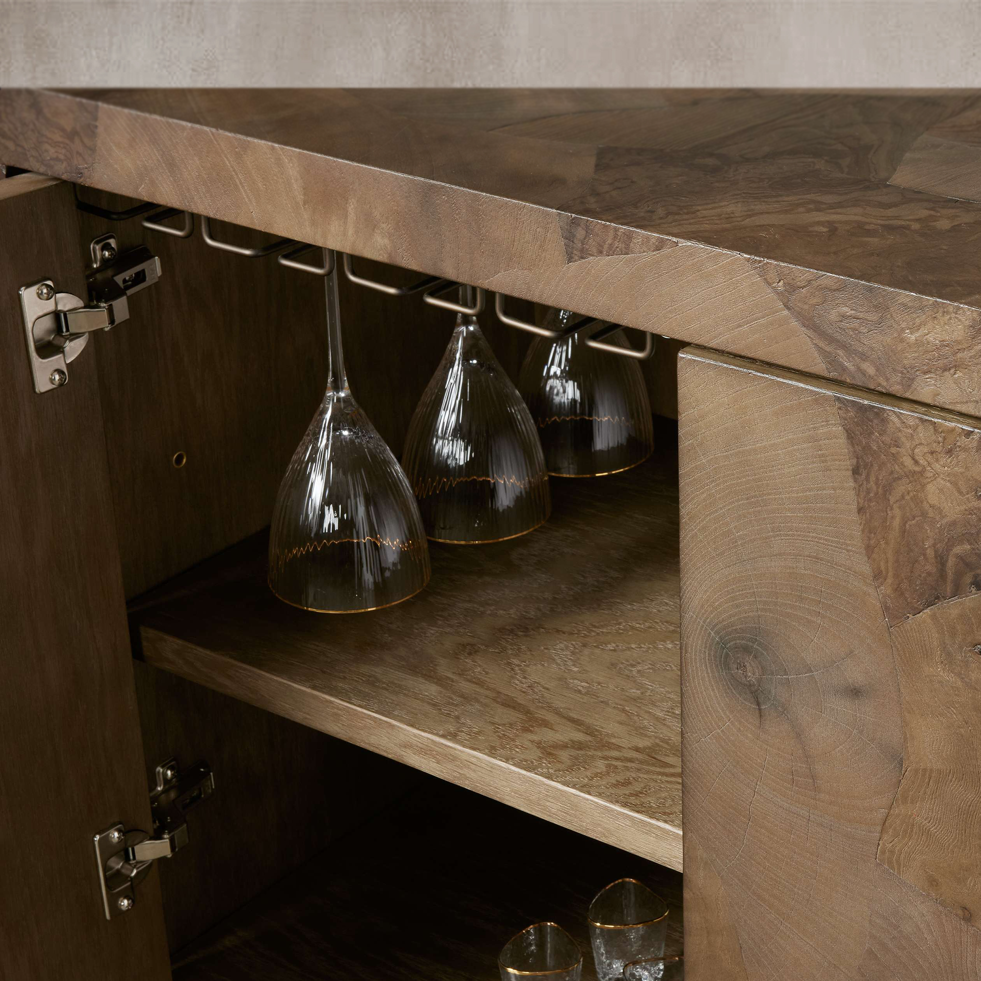 Pola Bar Cabinet
