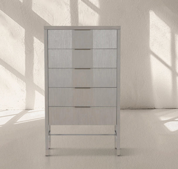 Vurmo Tall Chest