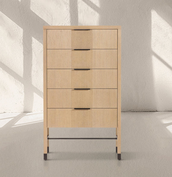 Vurmo Tall Chest