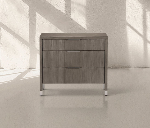 Vurmo Three-Drawer Chest