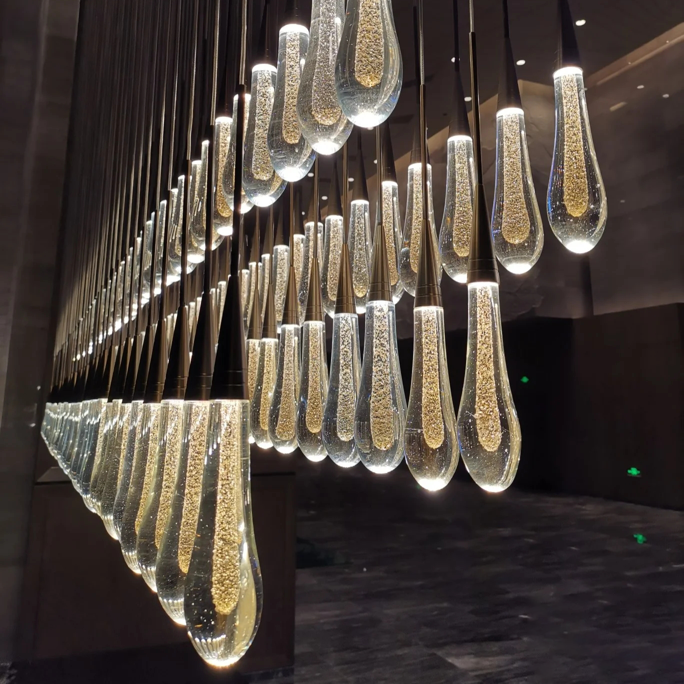 Solitaire Linear Chandelier 37"/ 50"/ 70"/ 87"/ 120"