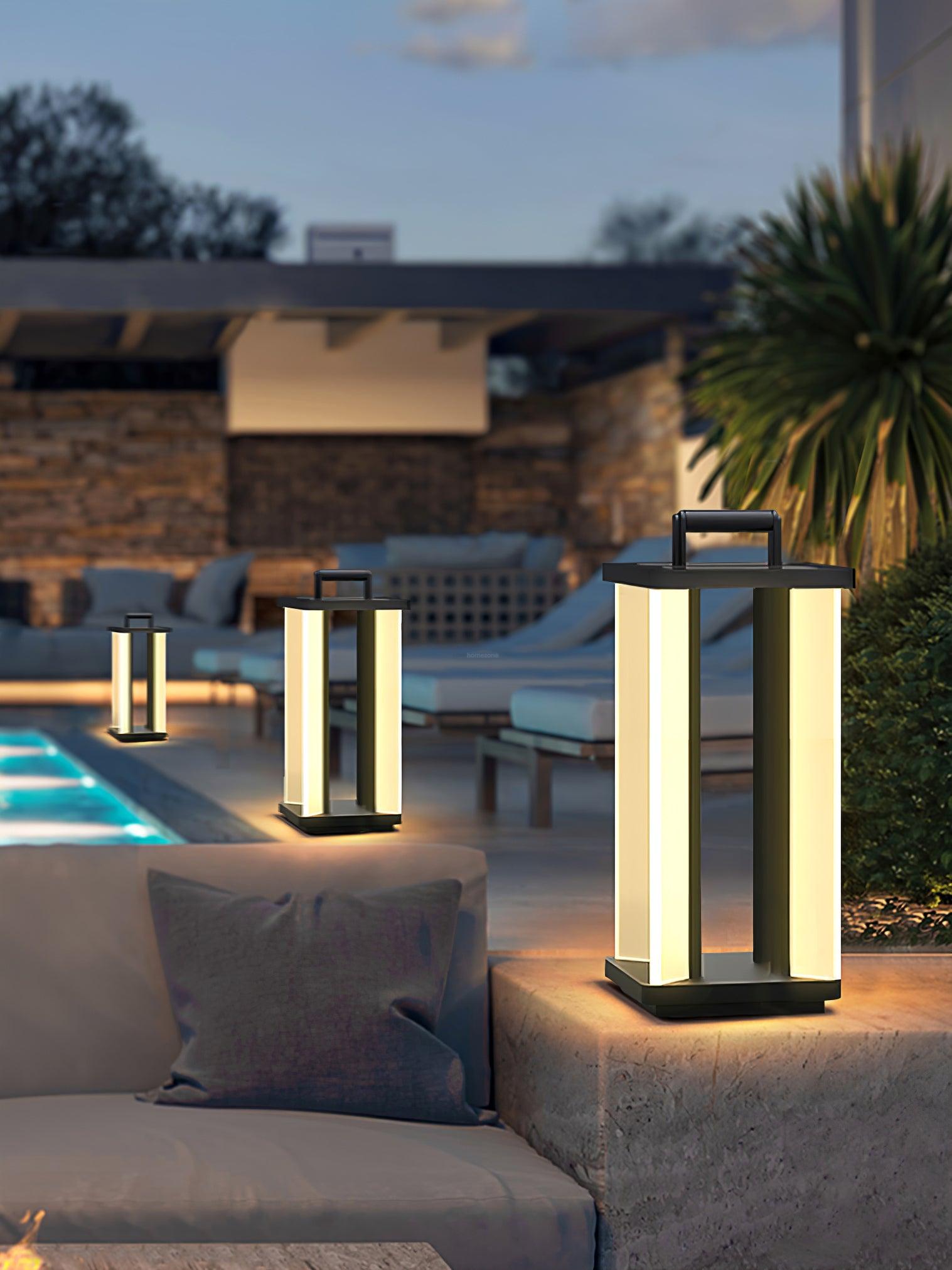 Metroluxe Solar Light for Outdoor - Luxehomezone