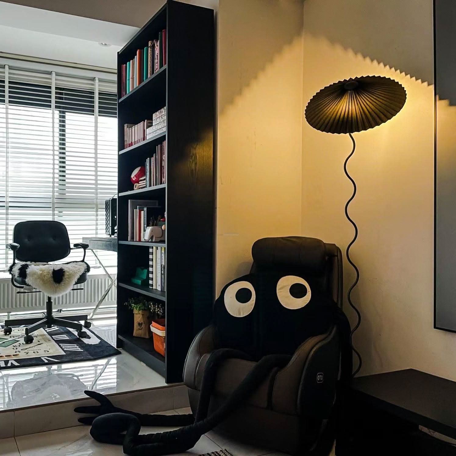 Squiggle Floor Lamp ∅ 17″ - Luxehomezone