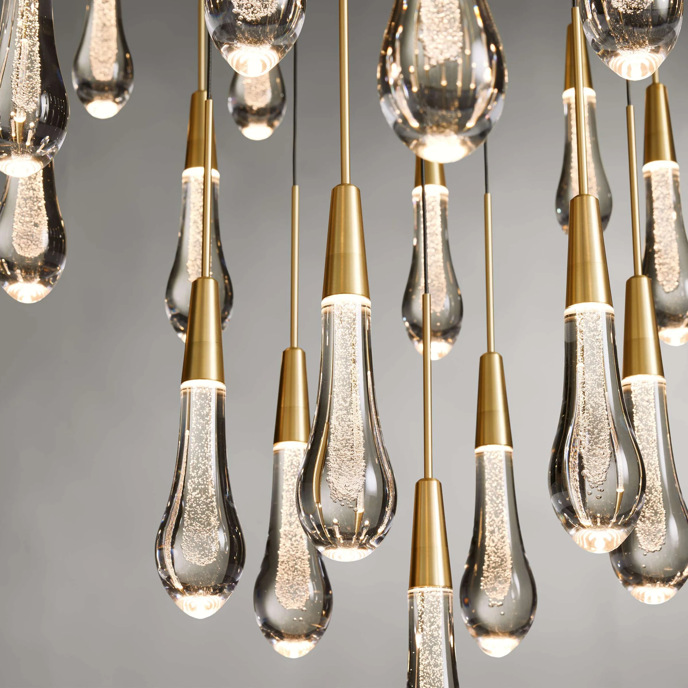 Solitaire Round Chandelier 17"W 24"W 36“W - - Chandeliers1-Luxehomezone