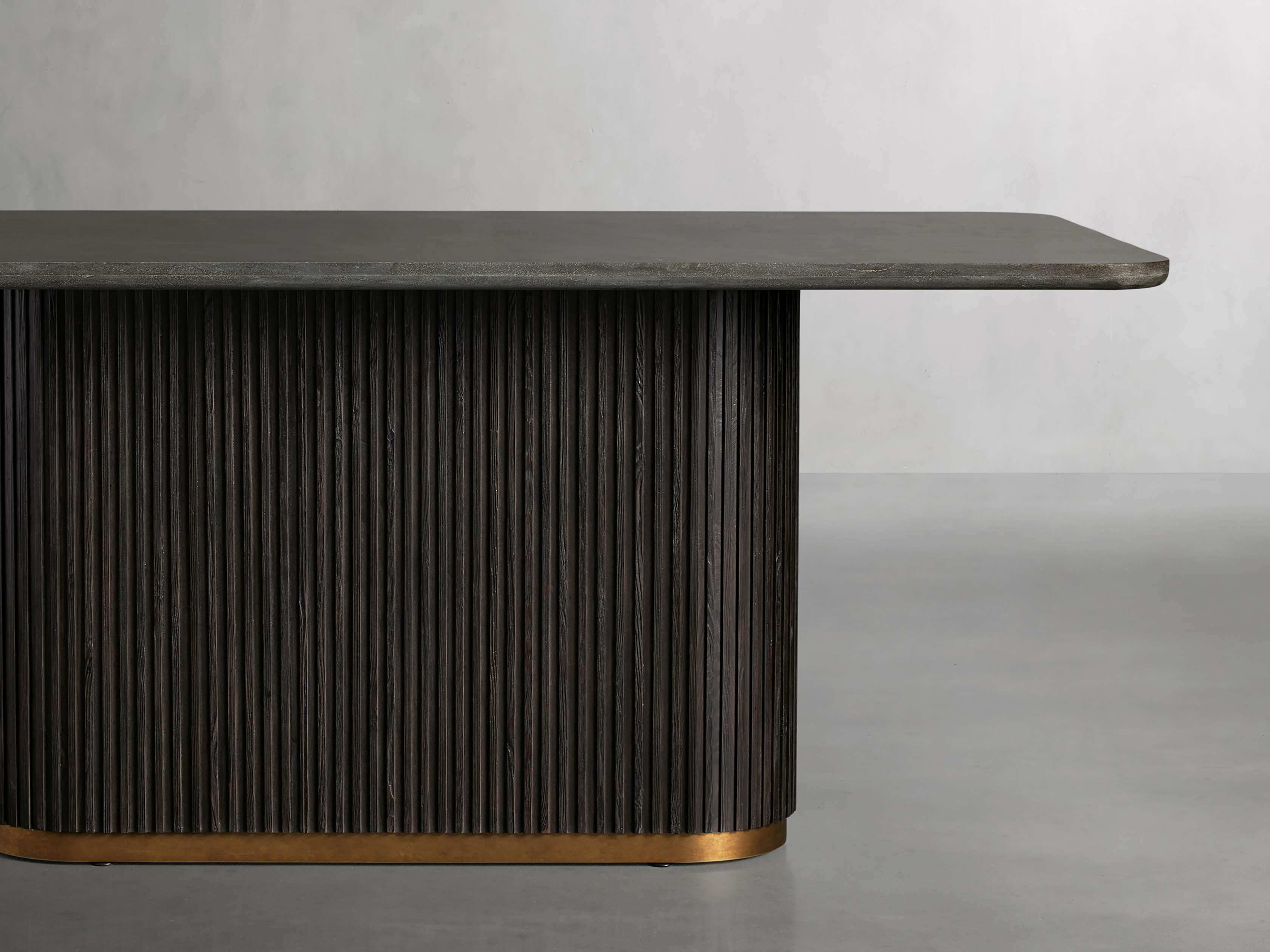 Finn Dining Table