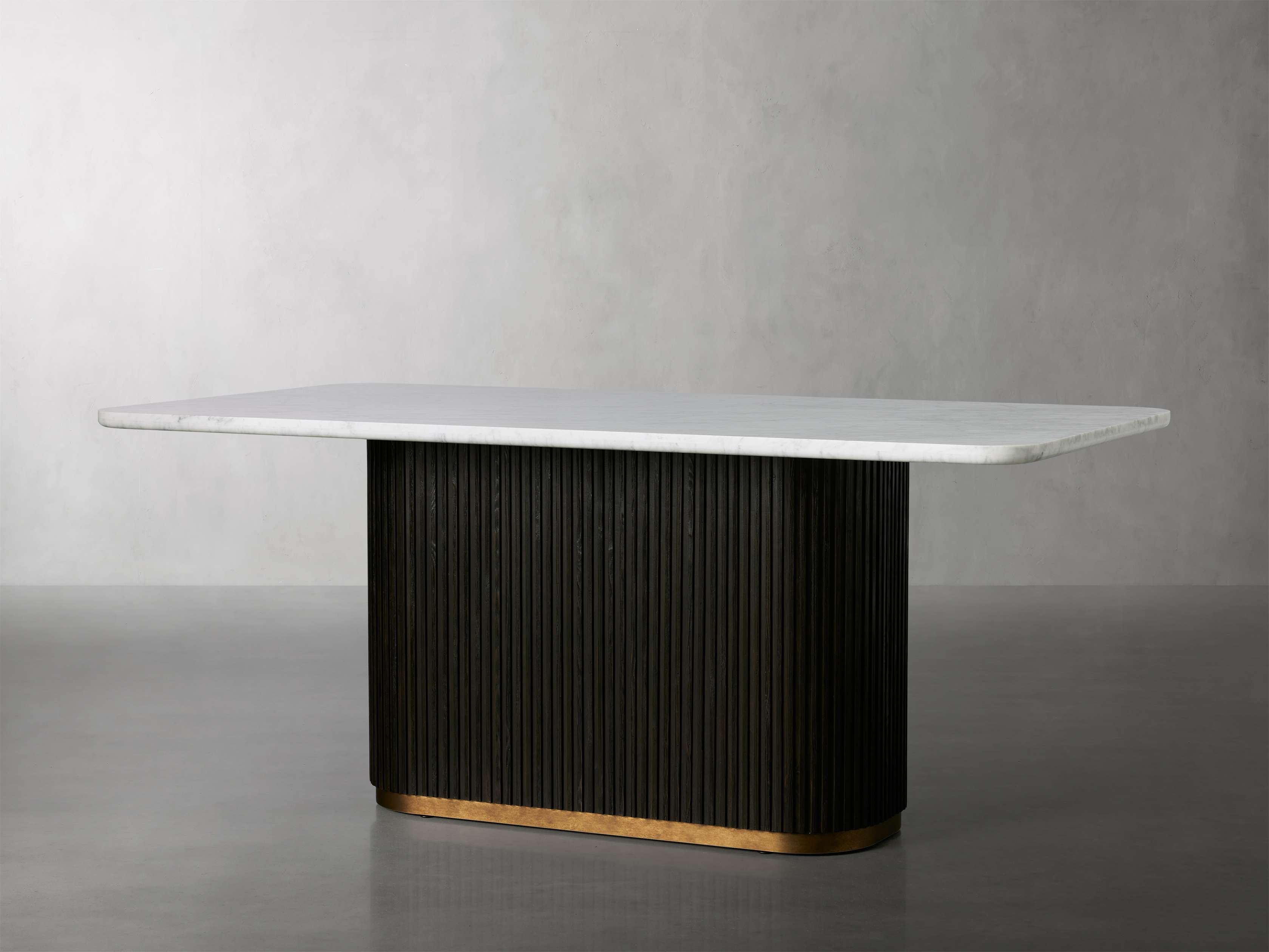 Finn Dining Table