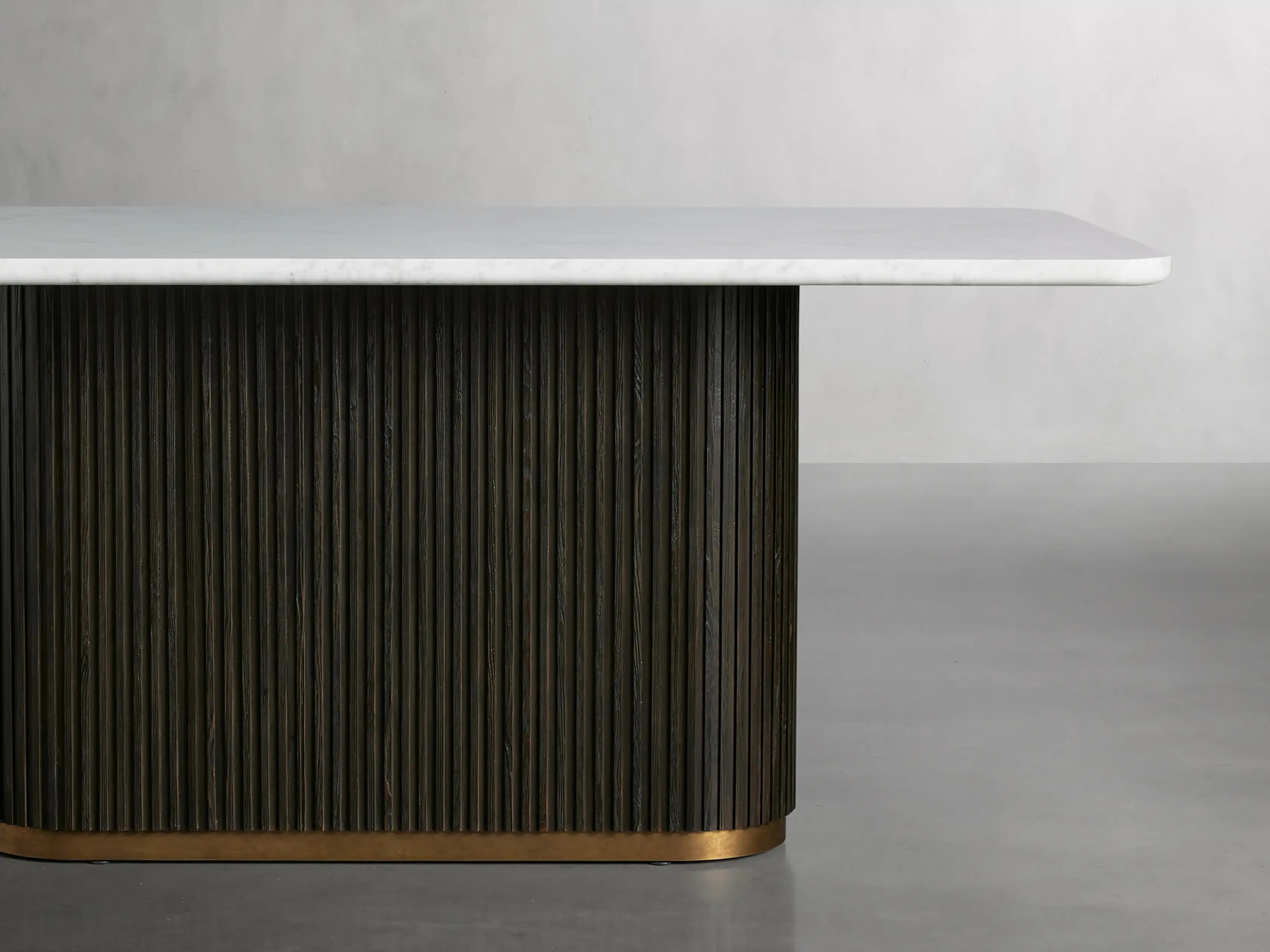 Finn Dining Table