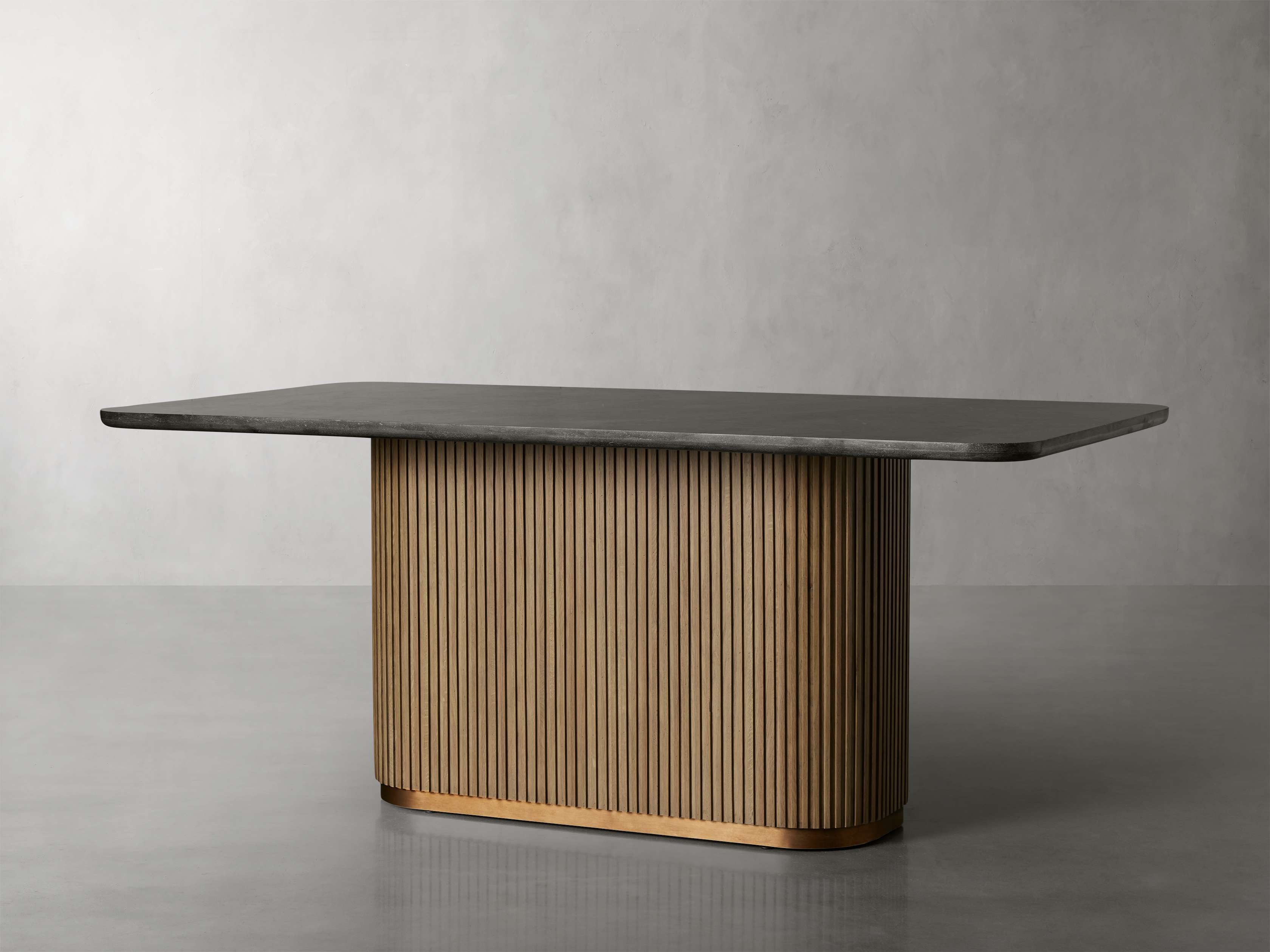 Finn Dining Table