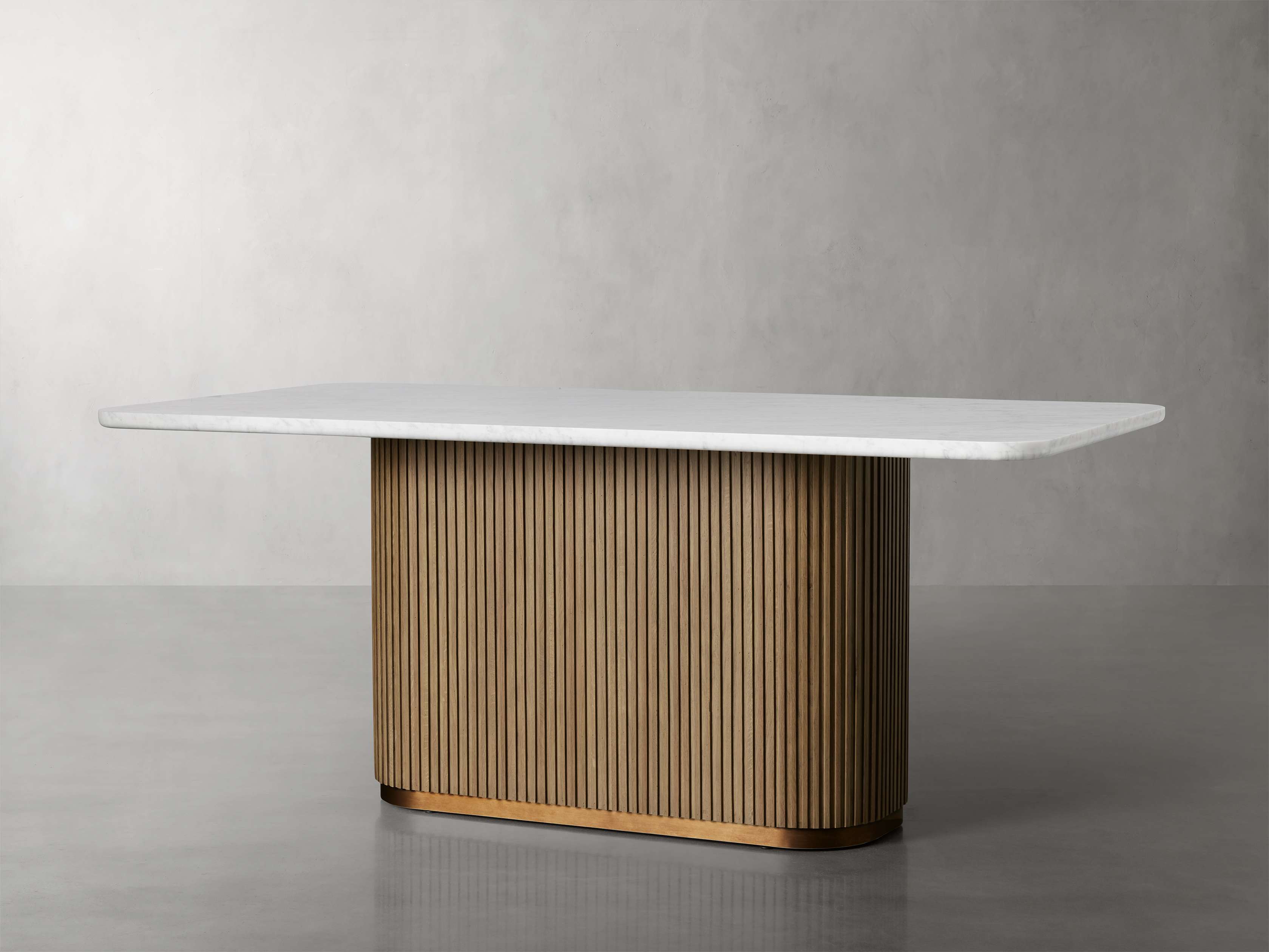Finn Dining Table