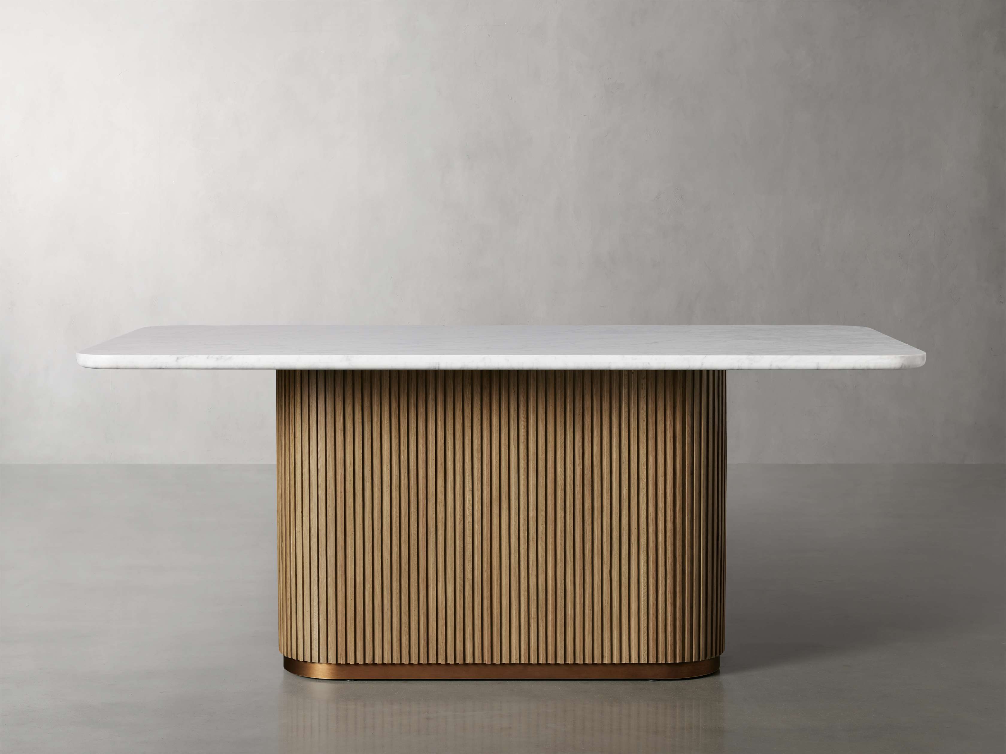 Finn Dining Table