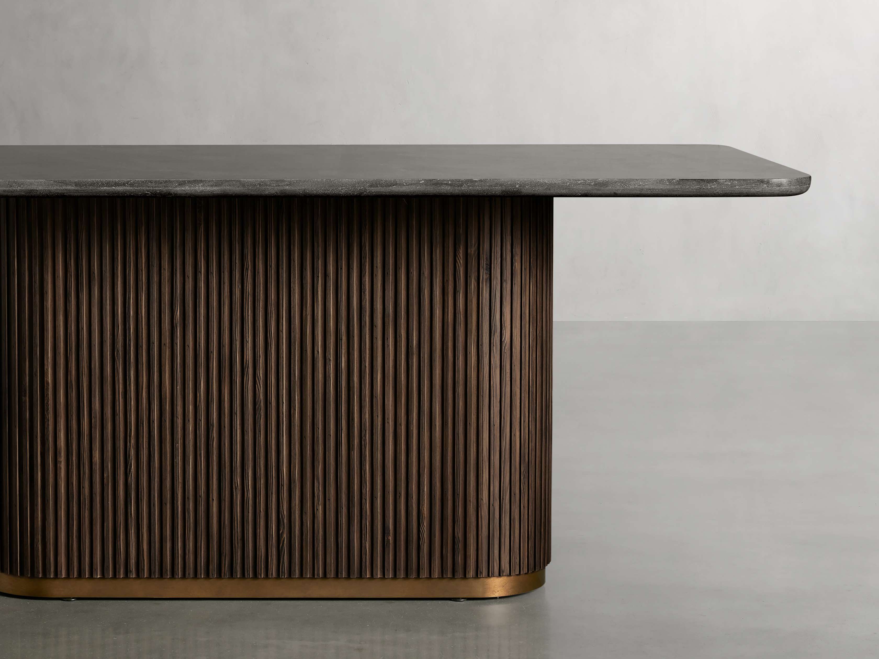 Finn Dining Table