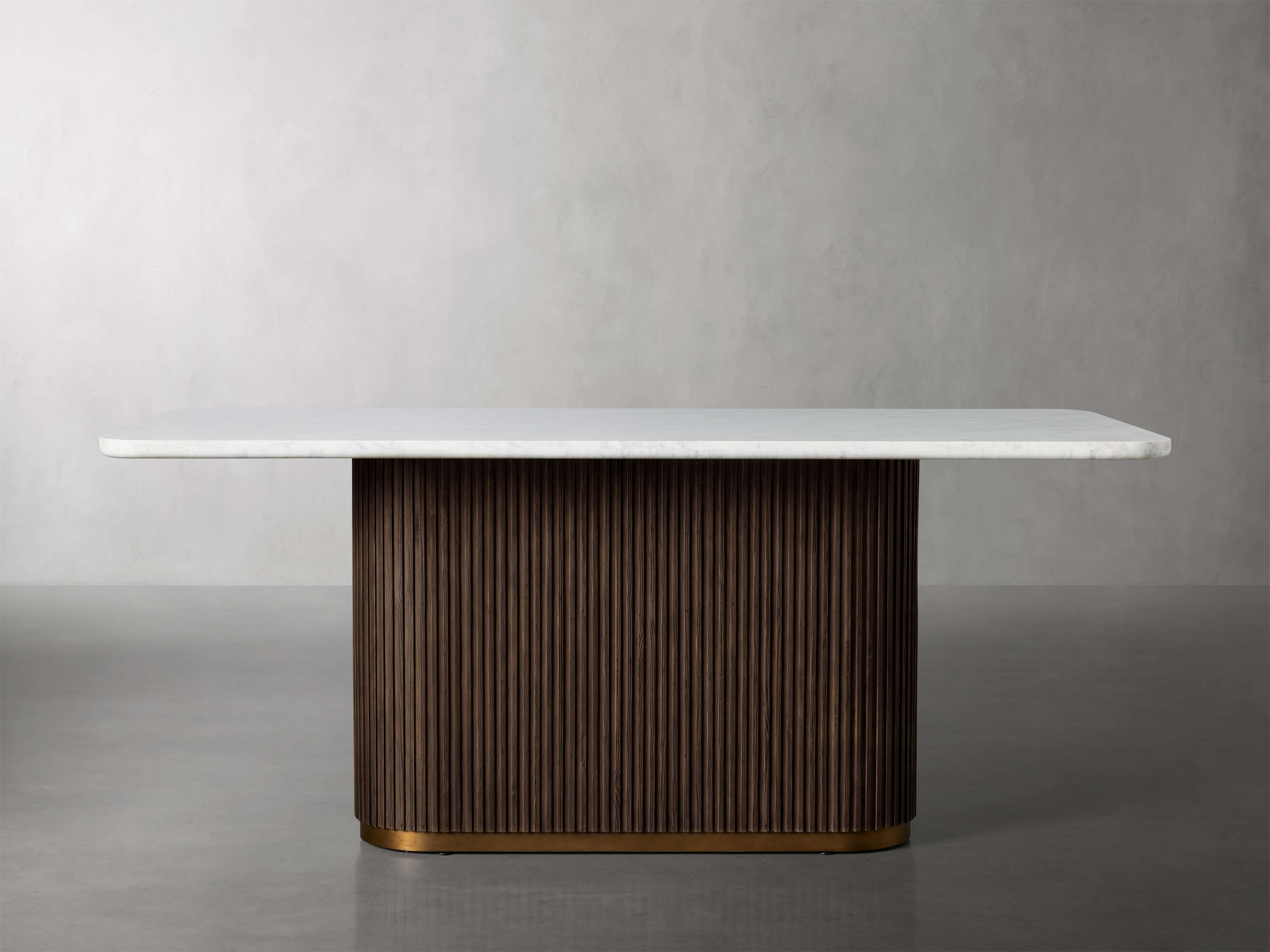 Finn Dining Table