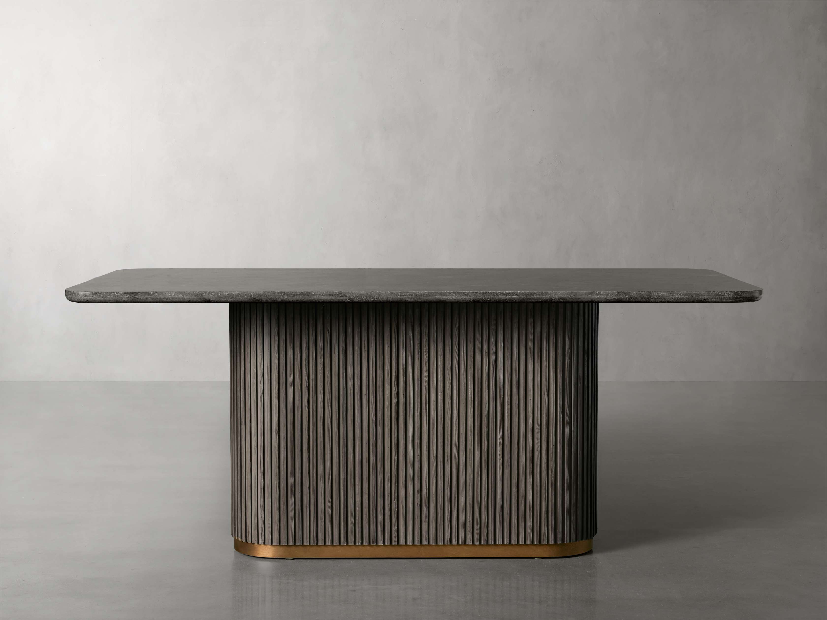 Finn Dining Table