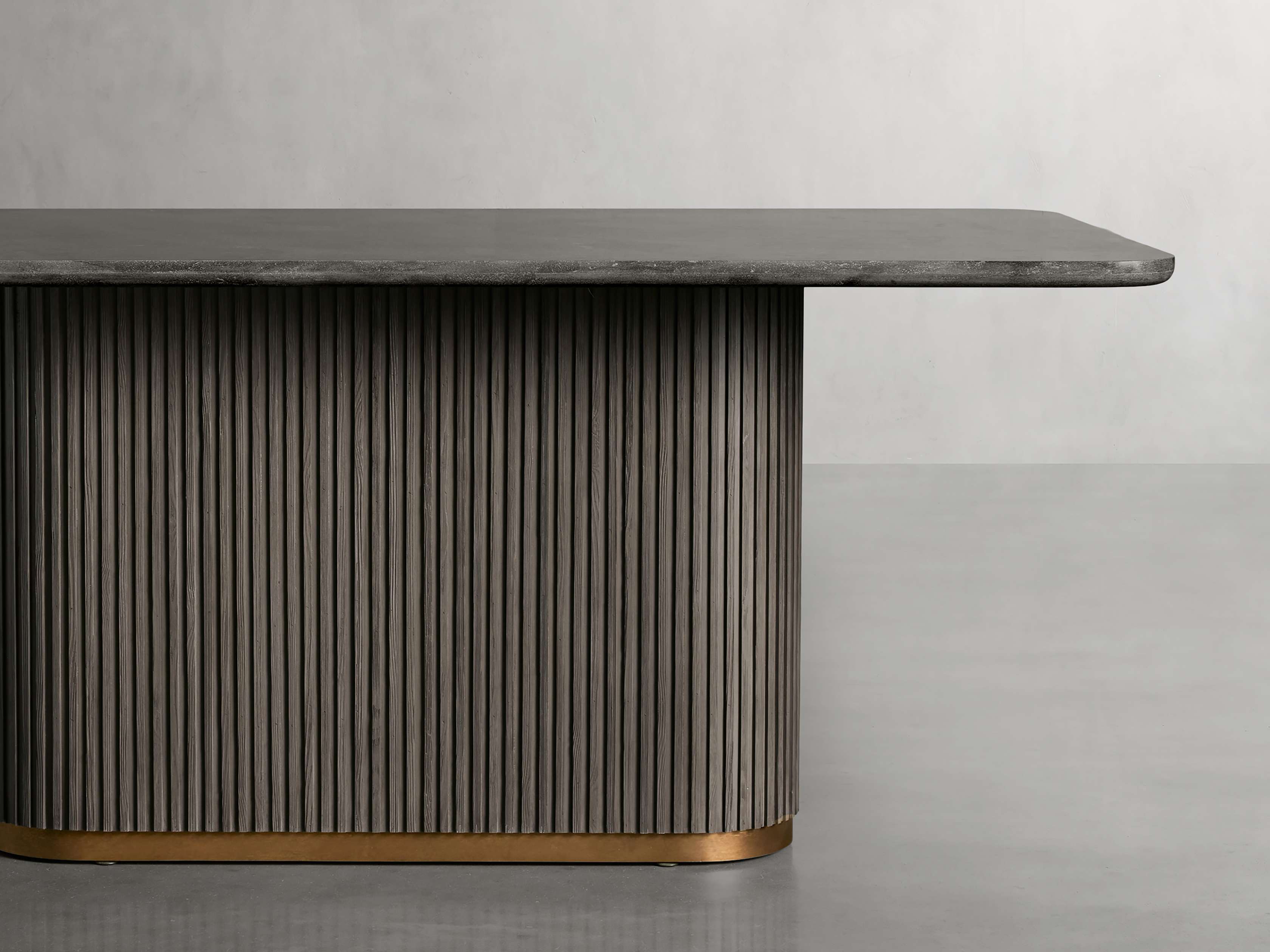 Finn Dining Table