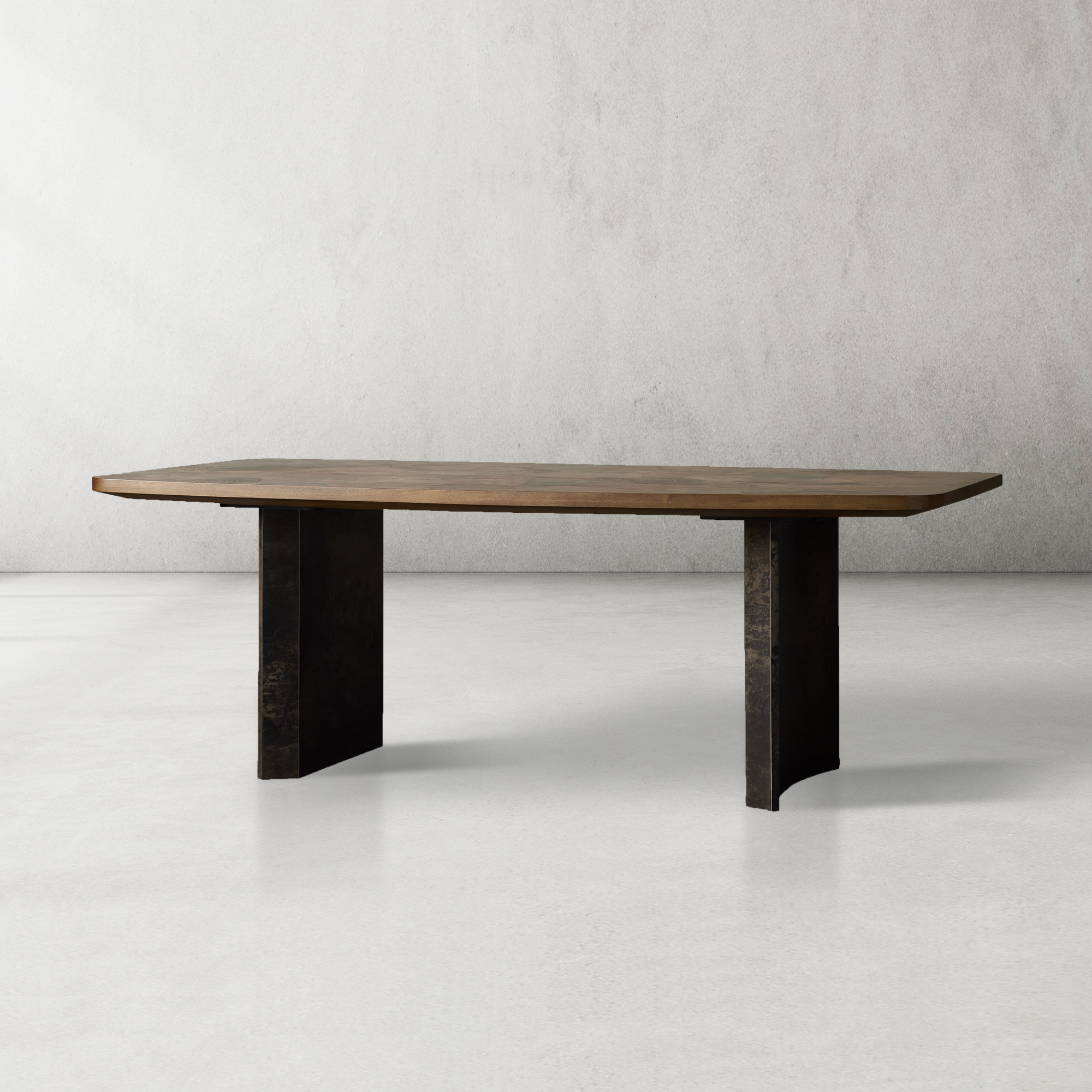 Pola Dining Table