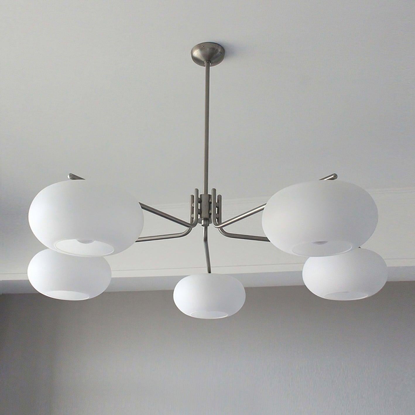 Barndon Round Chandelier - Bend-1-Luxehomezone