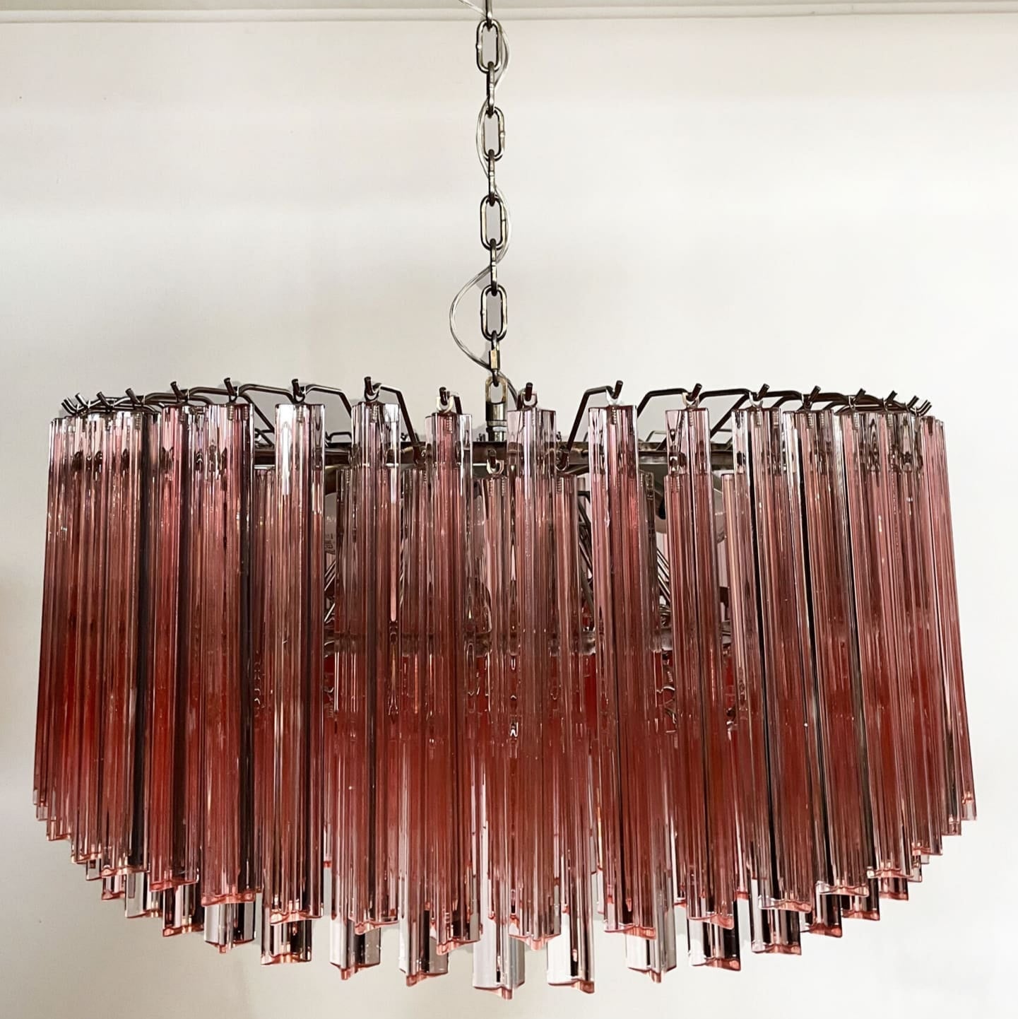 Murano Chandelier – Triedri Round – 265 prisms – Pink