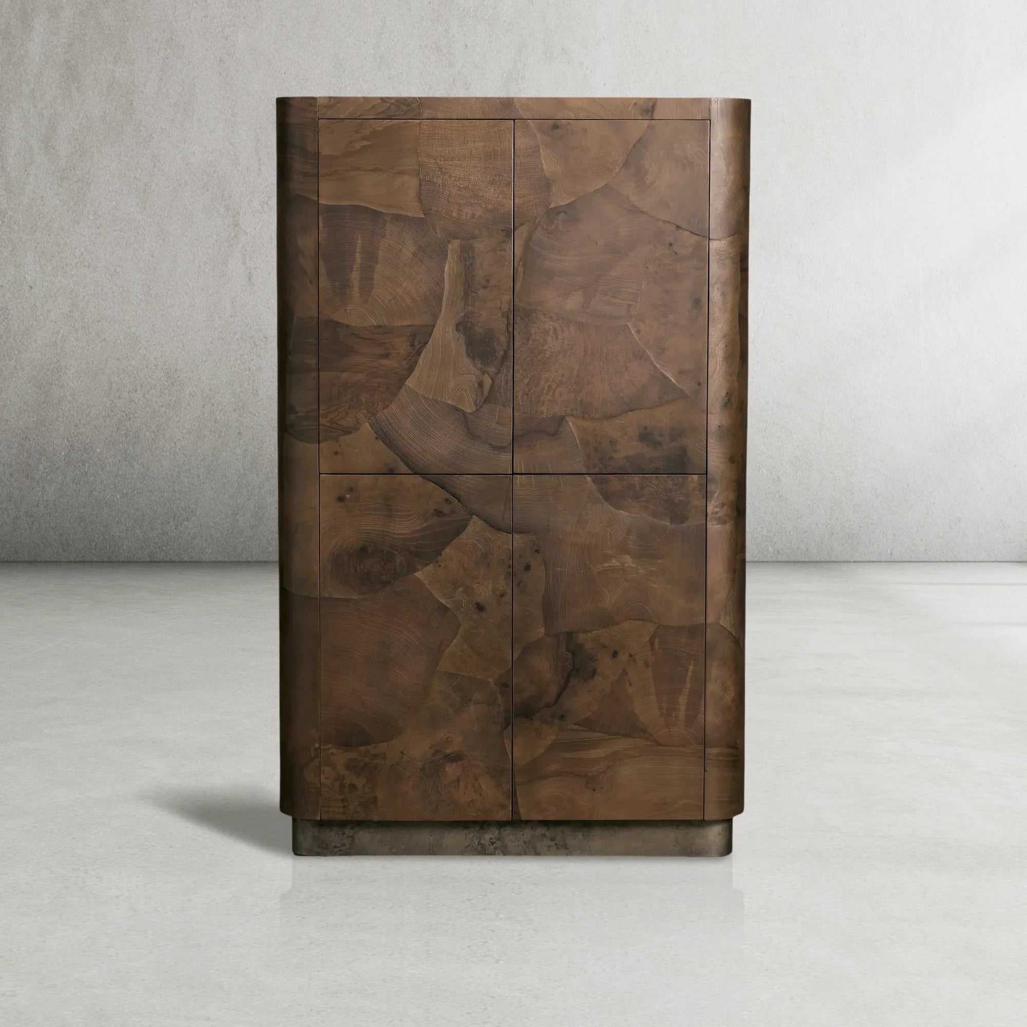 Pola Cabinet