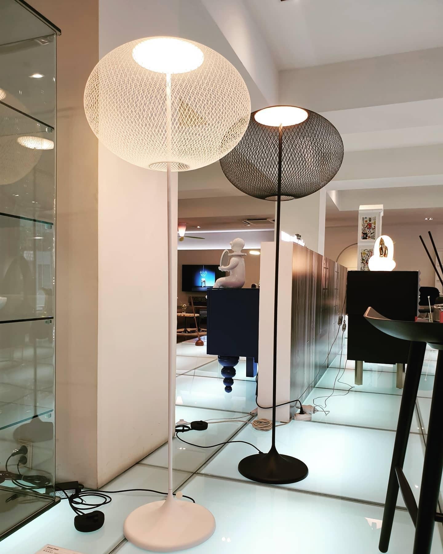 Metallic Meshwork Floor Lamp  ∅ 19.7″ - Metallic Meshwork-1-Luxehomezone