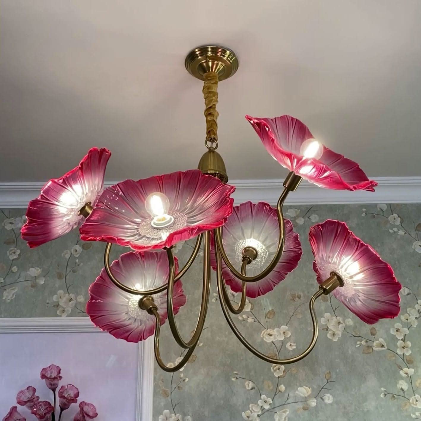 Lotus Leaf Glass Chandelier ∅ 35.4″ - Luxehomezone