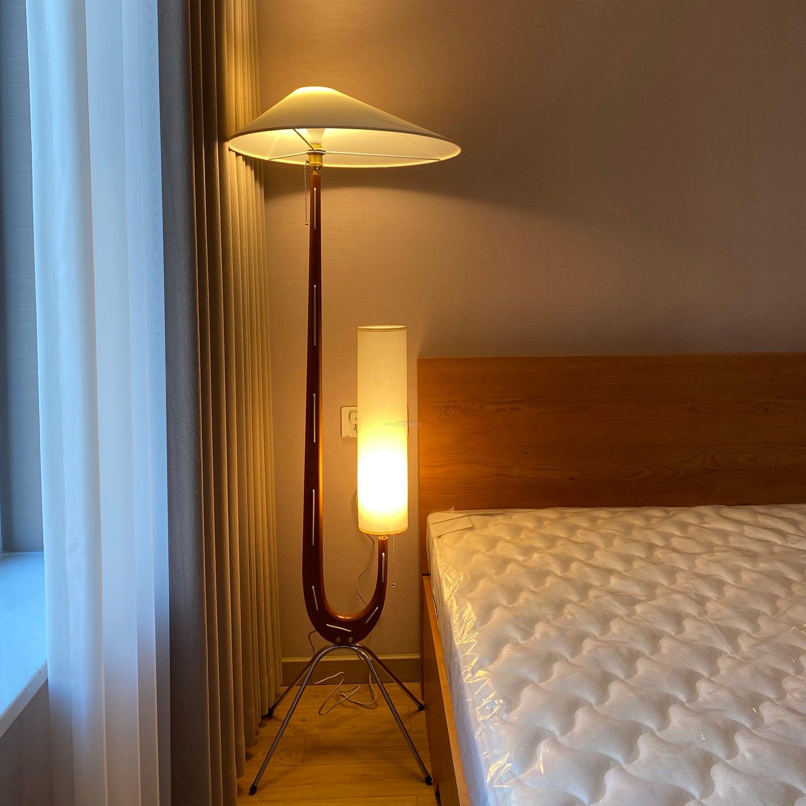 Giraffe Floor Lamp ∅ 21.6″ - Wood-1-Luxehomezone