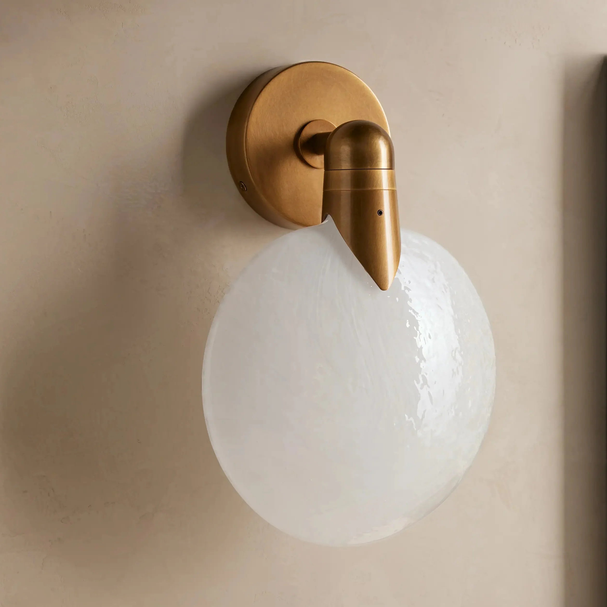 Lyla Sconce