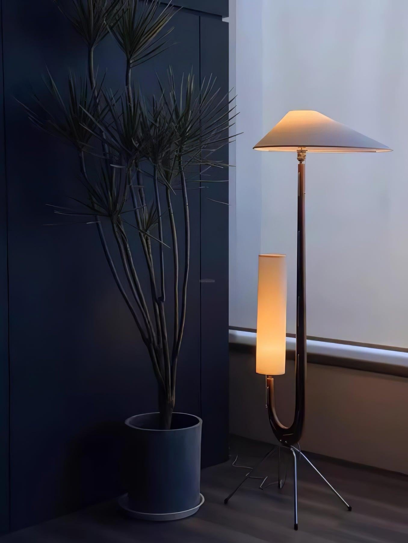 Giraffe Floor Lamp ∅ 21.6″ - Wood-1-Luxehomezone
