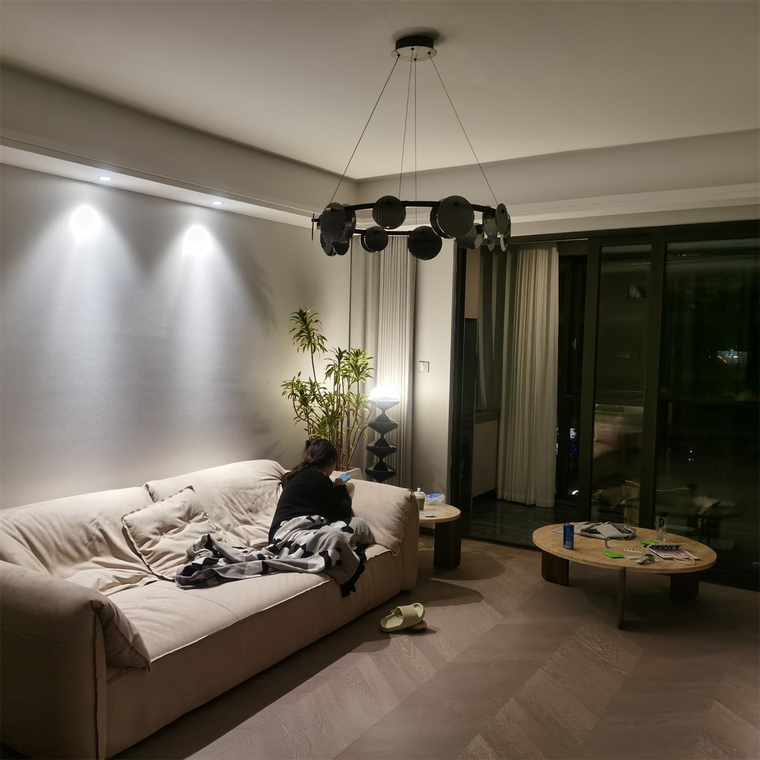 Foliole Chandelier with 6/8 heads - Cylinder-1-Luxehomezone