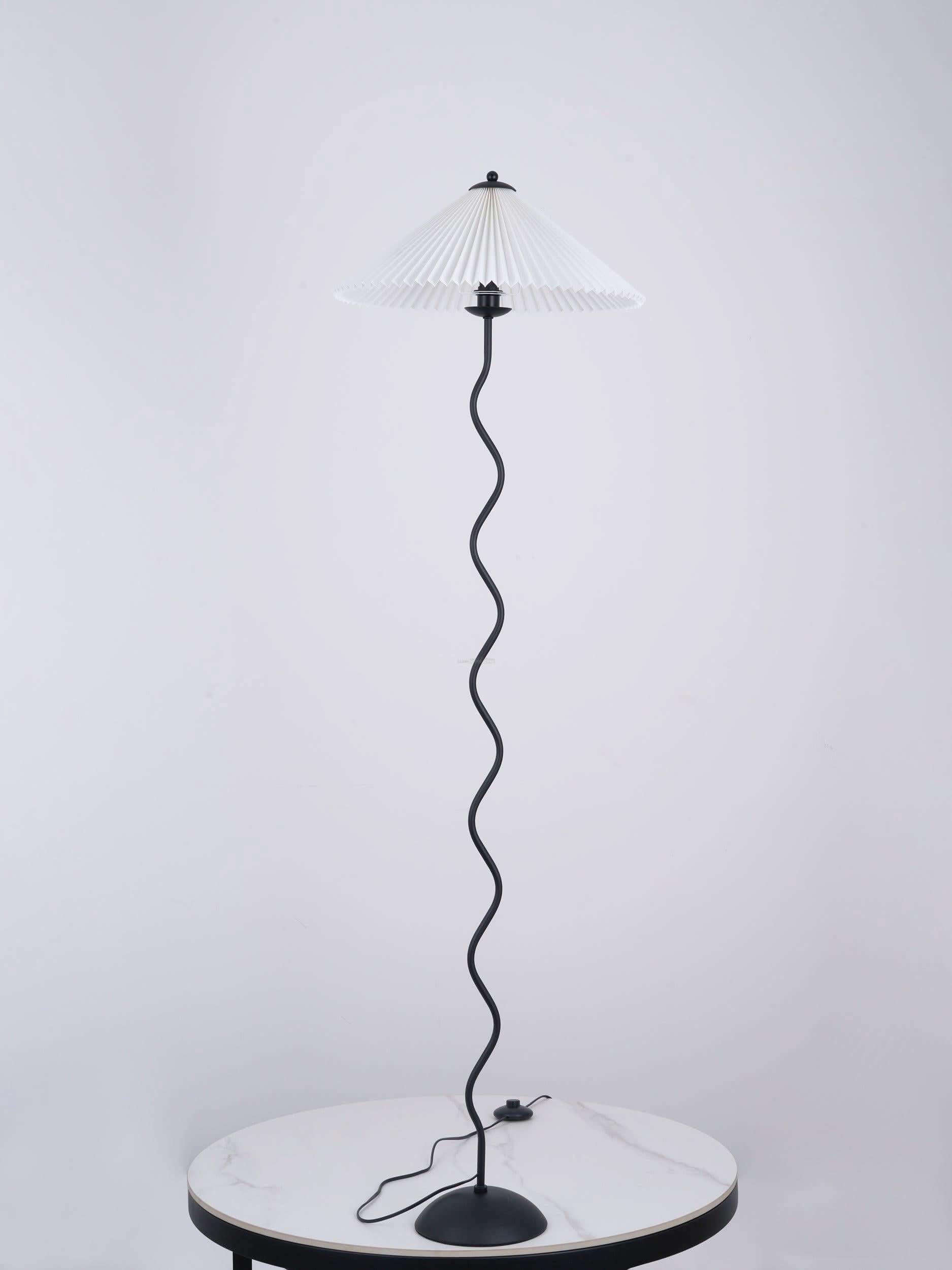 Squiggle Floor Lamp ∅ 17″ - Luxehomezone