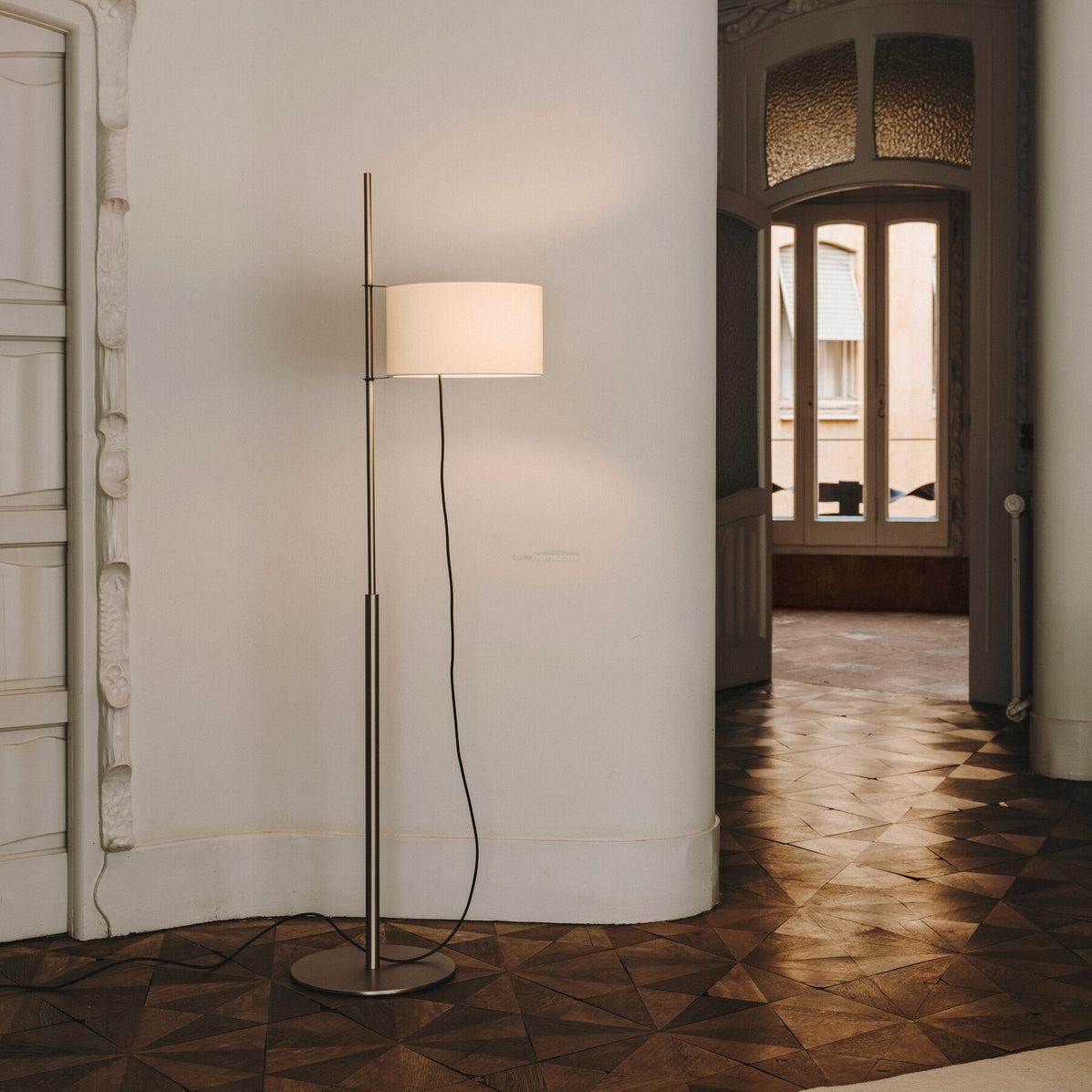 Svelte Silhouette Floor Light - Wood-1-Luxehomezone