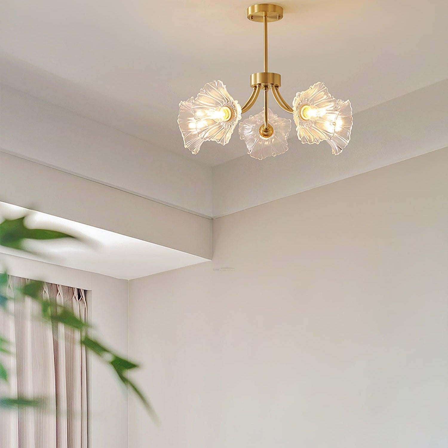 Kalin Flower Glass Chandelier with 3/5/8 heads - Luxehomezone