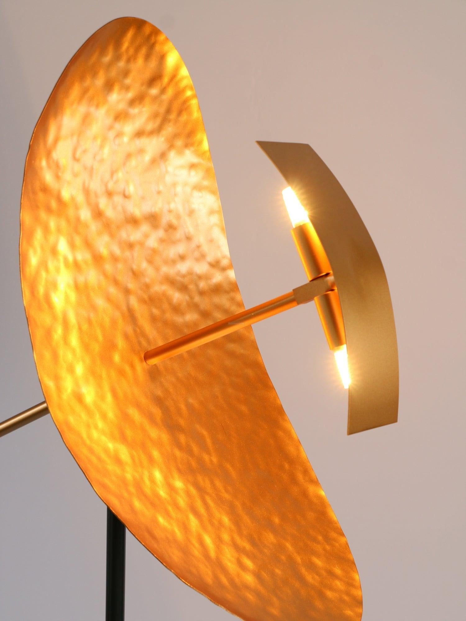 Ribot Floor Lamp W 31.5″ - Flexible-1-Luxehomezone