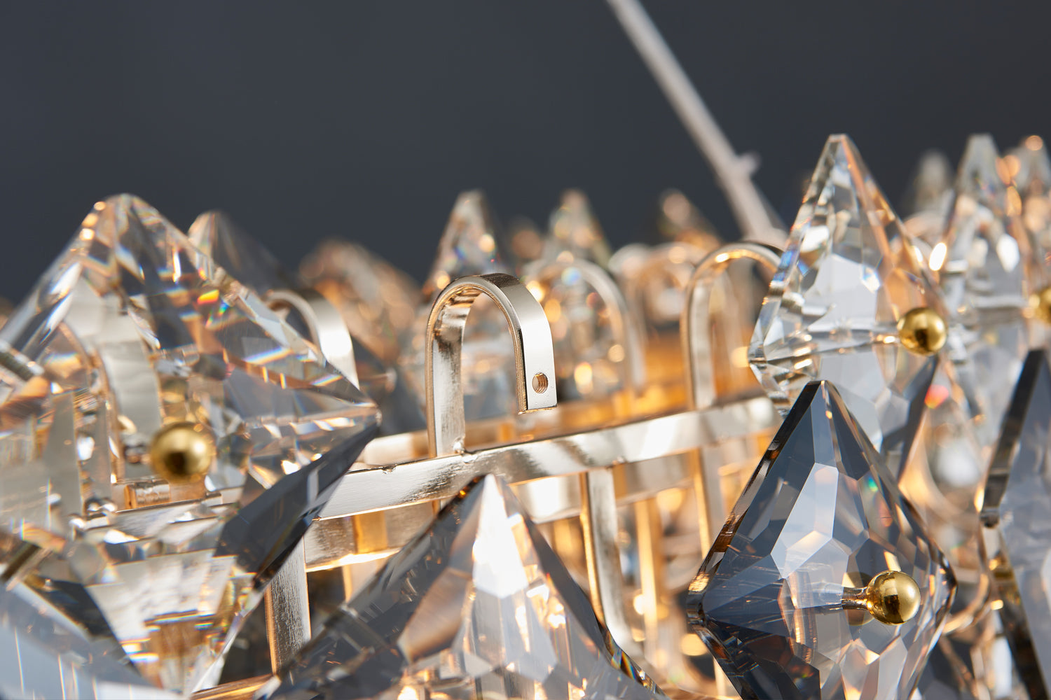 Scale Crystal Round Chandelier 8 Lights