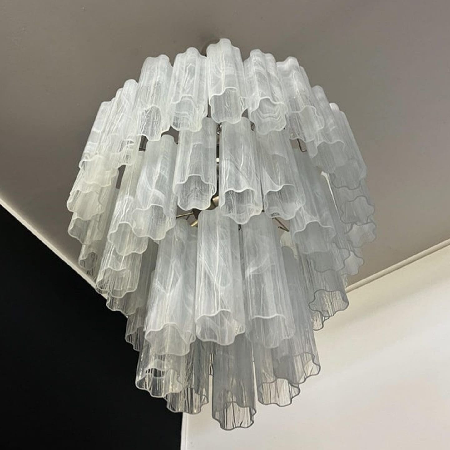 Tronchi Murano Chandelier – 48 tubes – Alabaster White