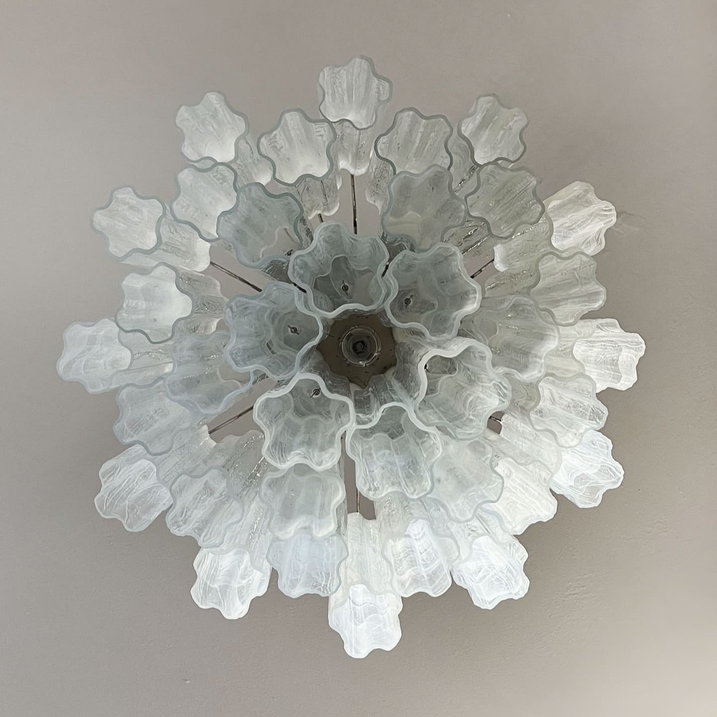 Tronchi Murano Chandelier – 36 tubes – Alabaster white