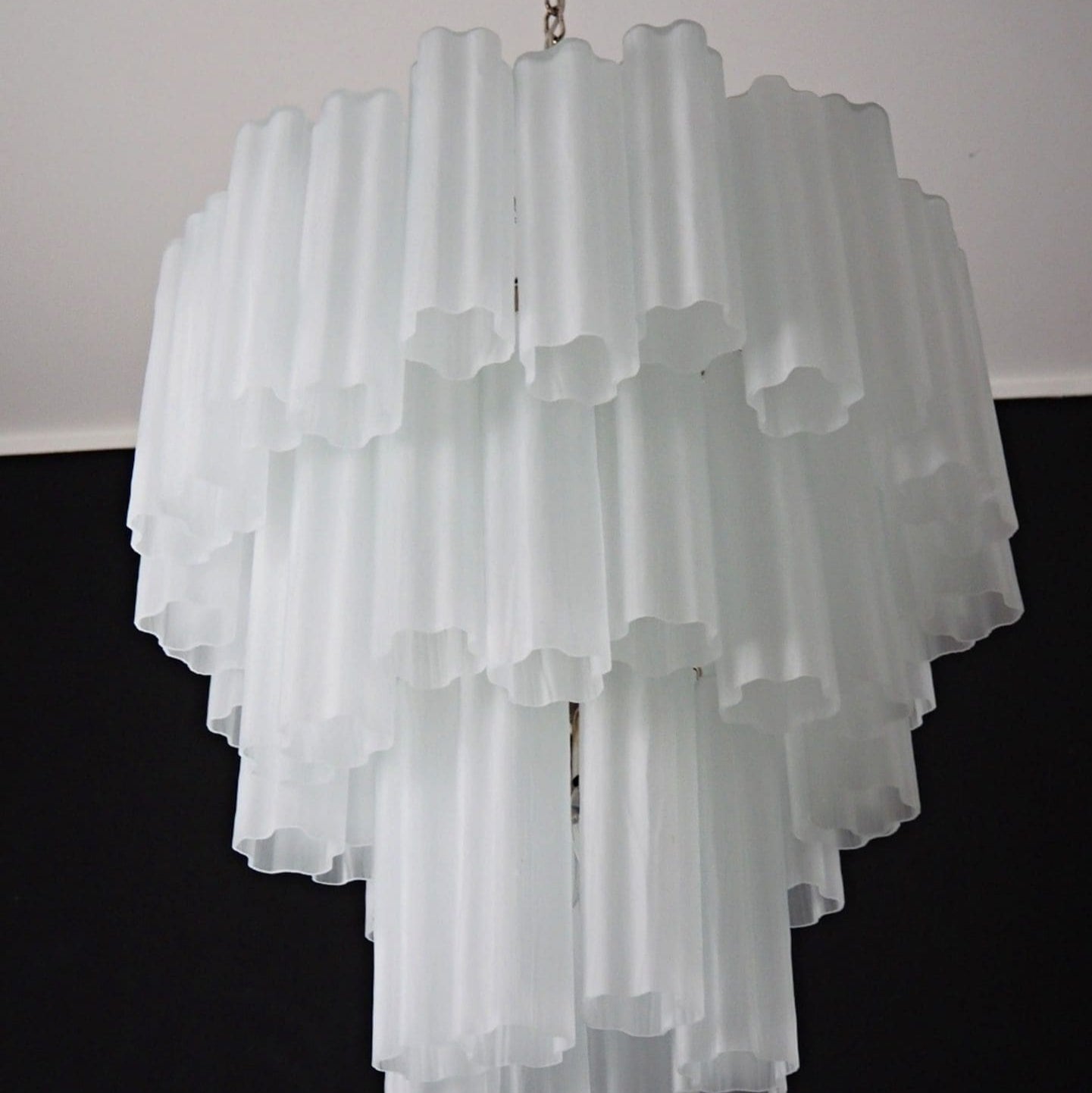 Tronchi Murano Chandelier – 48 tubes – matte white