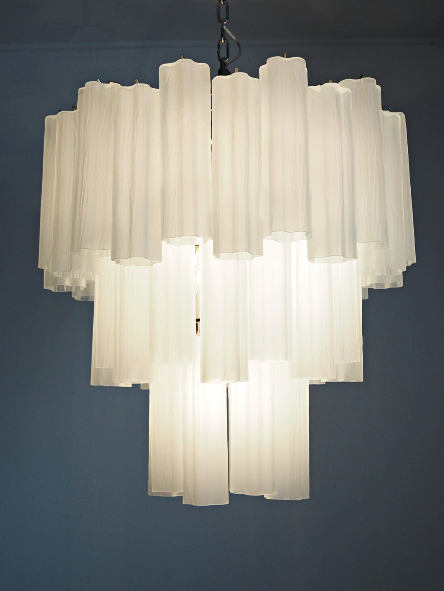 Tronchi Murano Chandelier – 48 tubes – matte white
