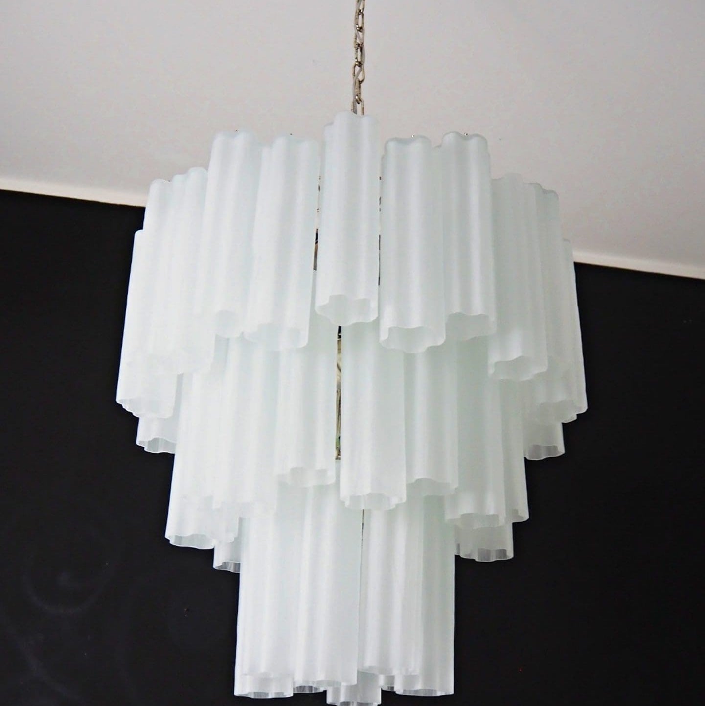 Tronchi Murano Chandelier – 48 tubes – matte white