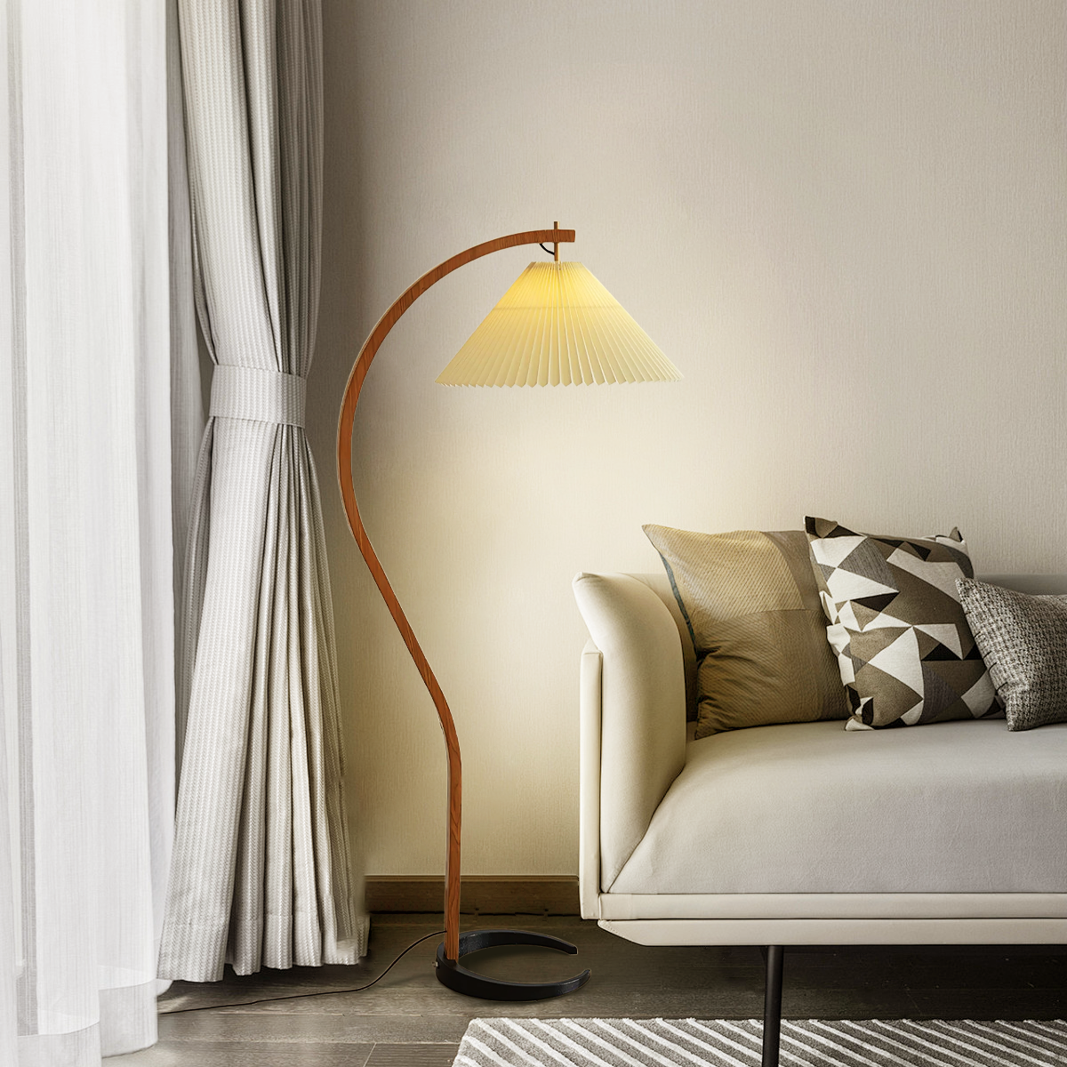 Caprany Floor Lamp - Luxehomezone