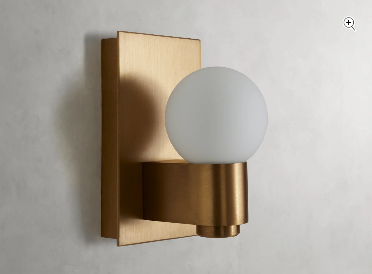 Casen Sconce