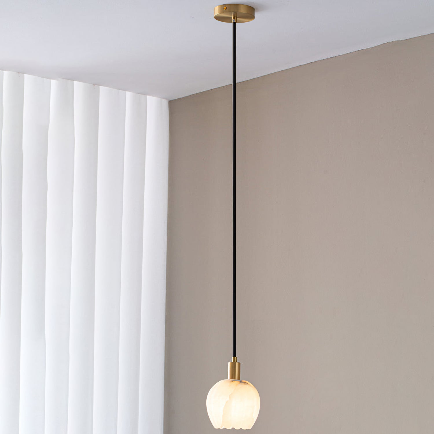 Lilin Alabaster Pendant Light - Alabaster globe light, Ambient lighting, Artistic pendant light, Custom lighting, Decorative lighting, Designer lighting, Dining room lighting, High ceiling lighting, High-end lighting, Innovative lighting, Luxury lighting, Modern chandelier, Modern pendant lighting, Sophisticated lighting, Stylish pendant light- Pendant Light1-Luxehomezone