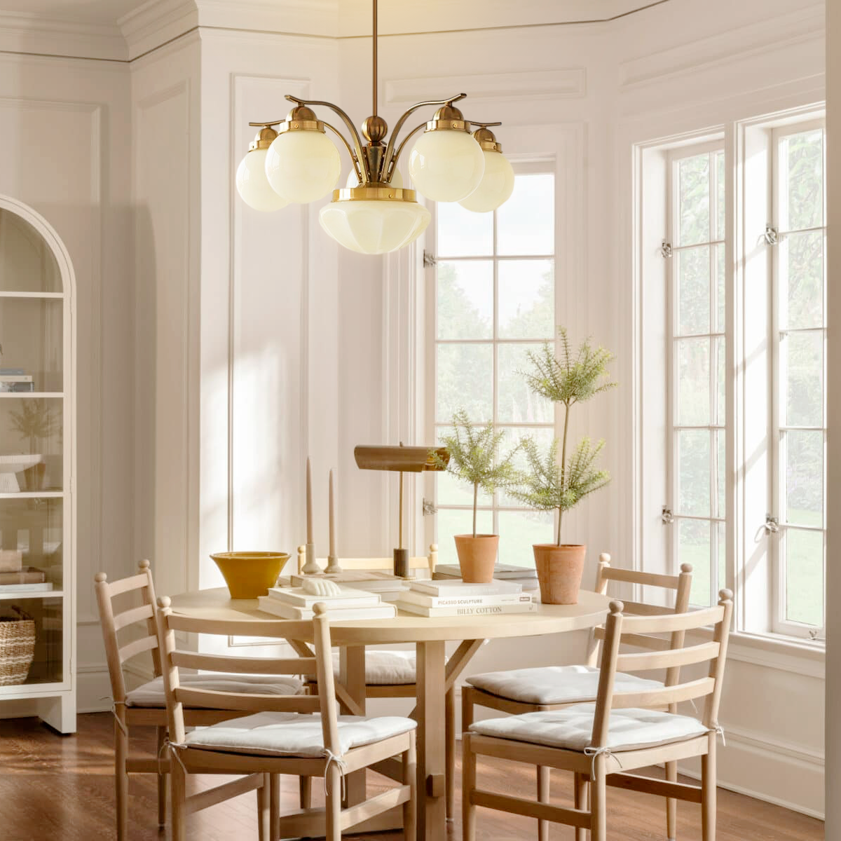 Ryttenberg Glass Chandelier with 4/6 heads - Bend, Marshmallow Chandelier-1-Luxehomezone