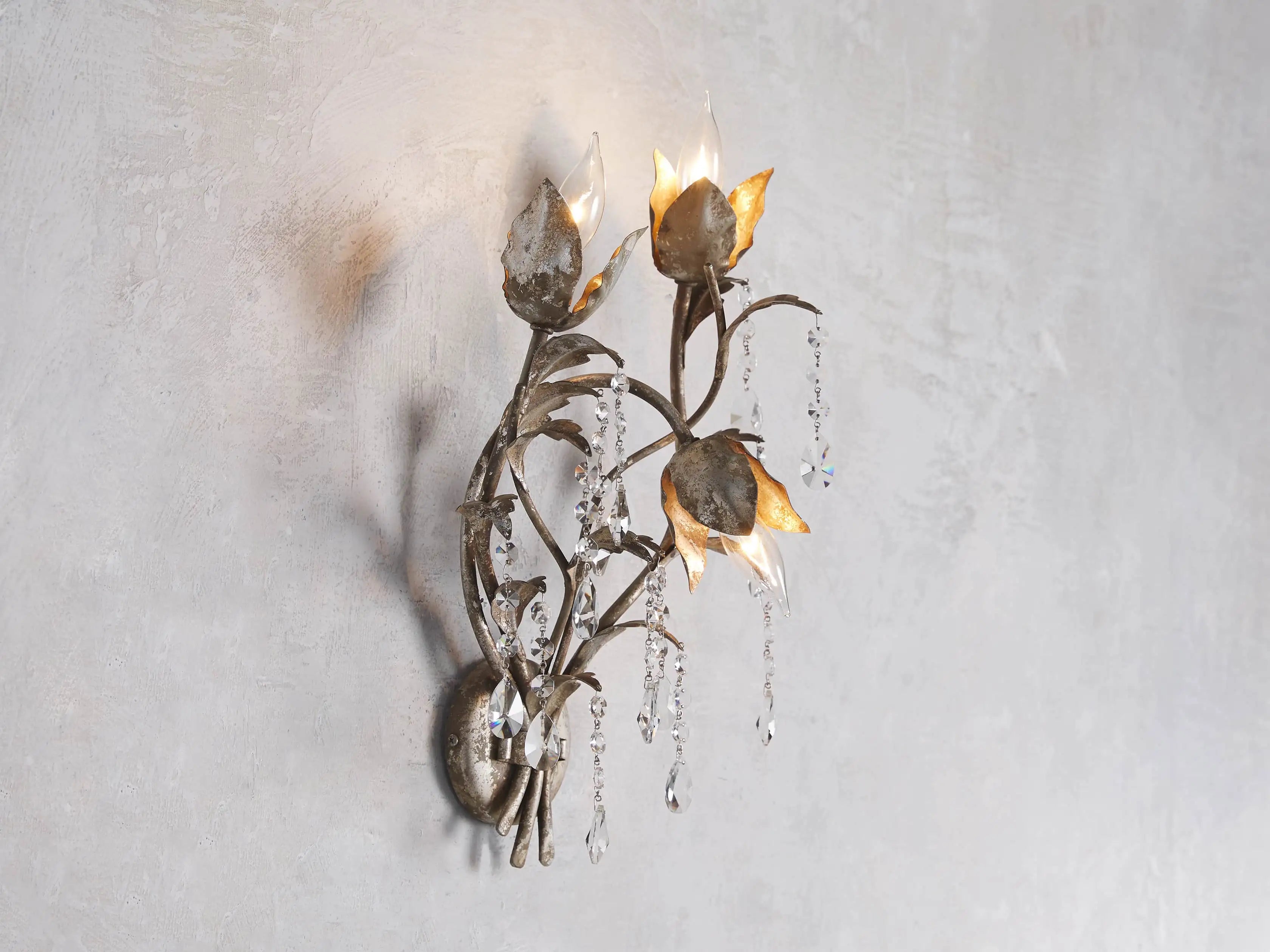 Viticcio Sconce