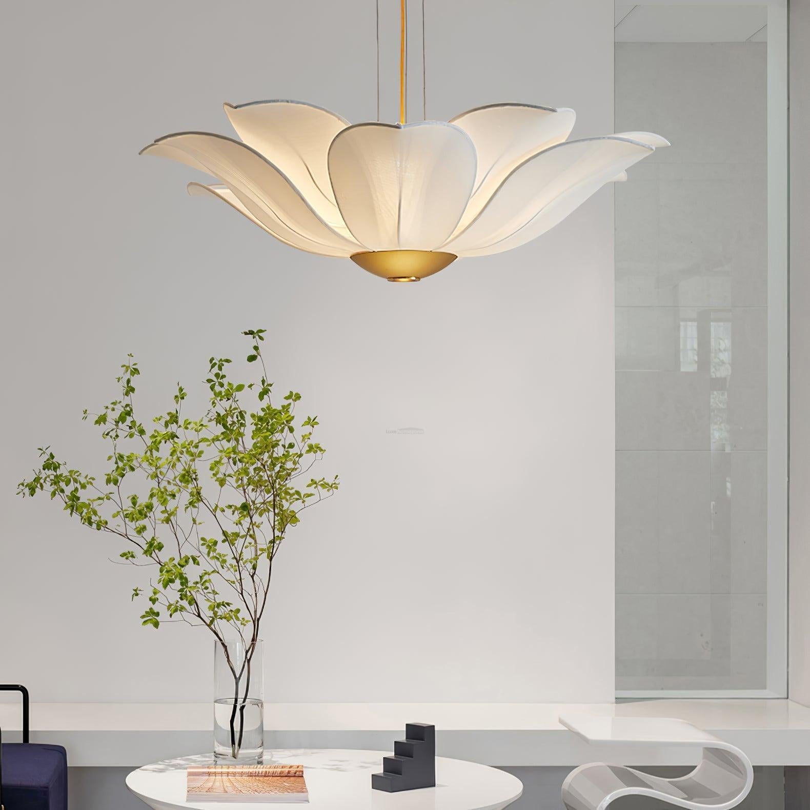 Fiore Chandelier  ∅ 32.3″ - Pleated-1-Luxehomezone