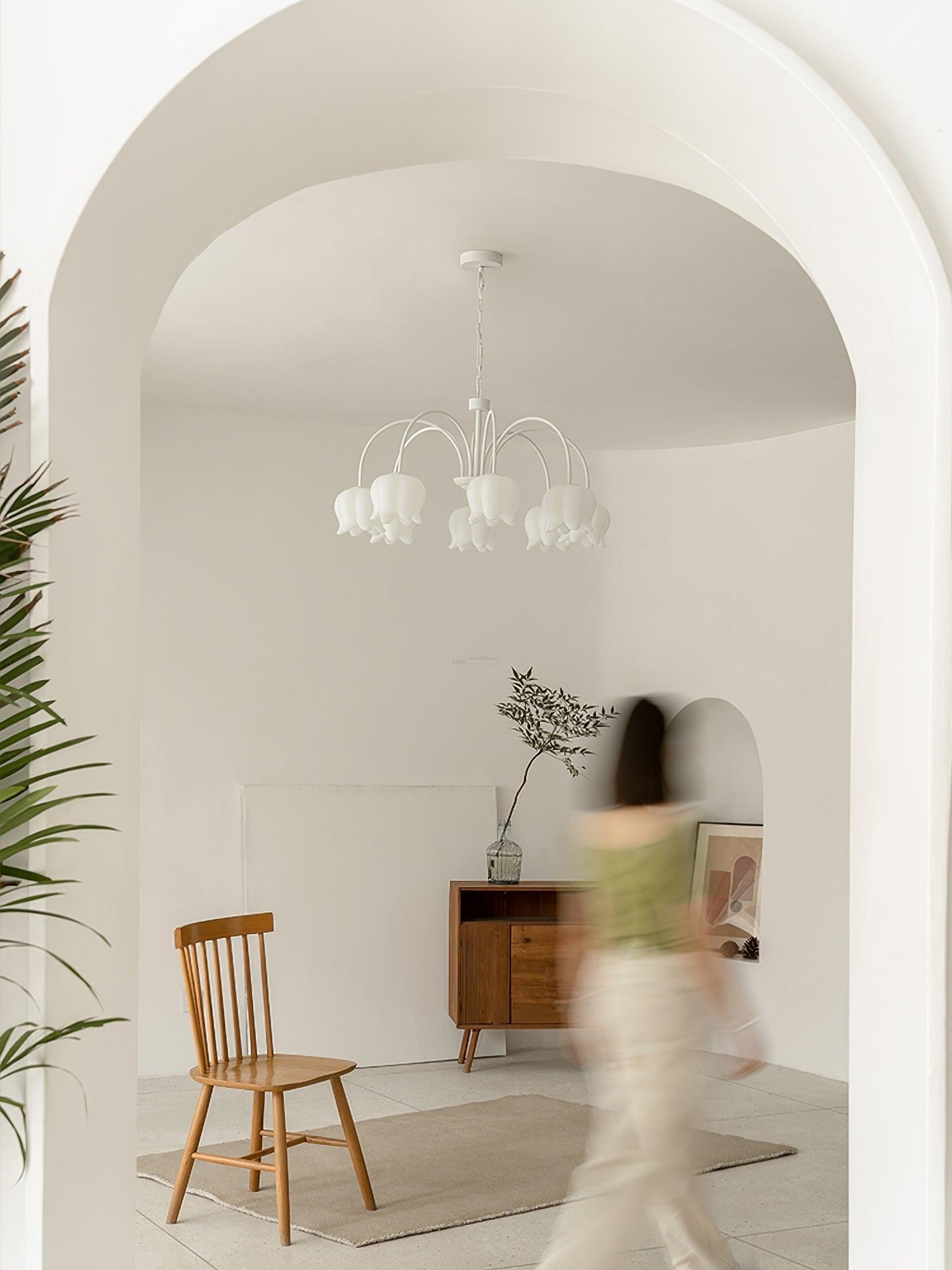 Curved Chandelier 24'' 26'' 32'' - Luxehomezone