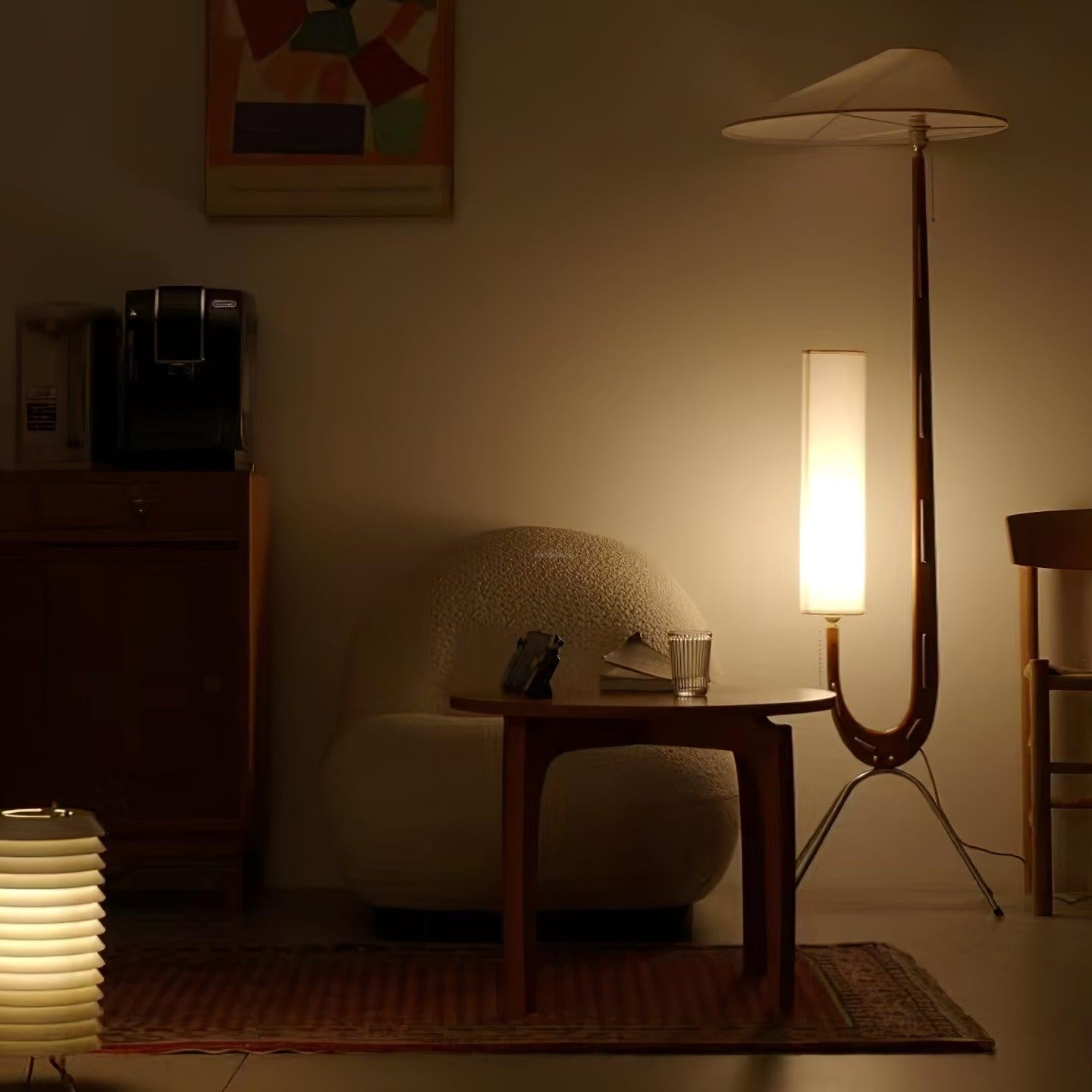 Giraffe Floor Lamp ∅ 21.6″ - Wood-1-Luxehomezone
