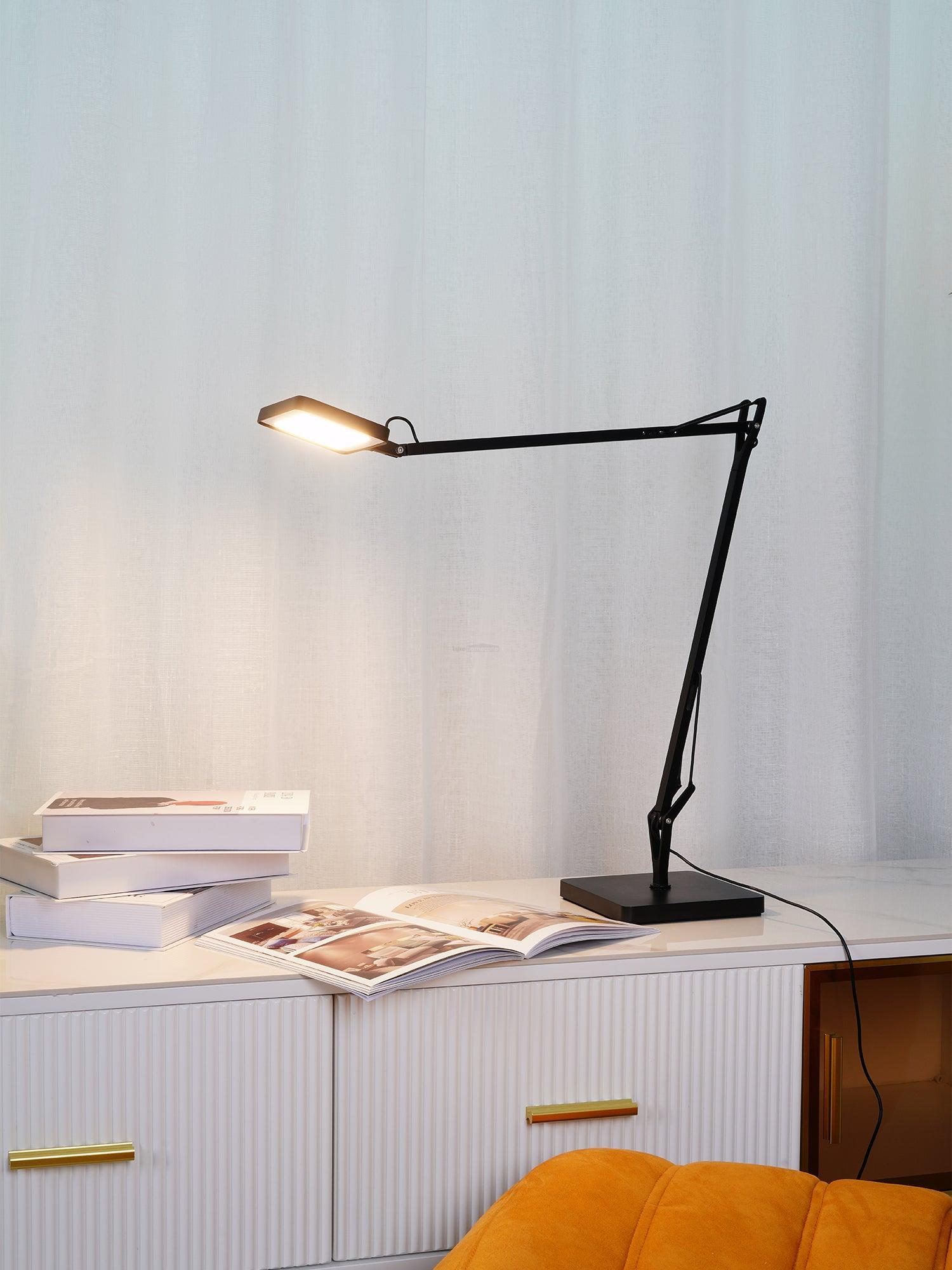 Edge Table Lamp Φ 17.3″ - Flexible-1-Luxehomezone